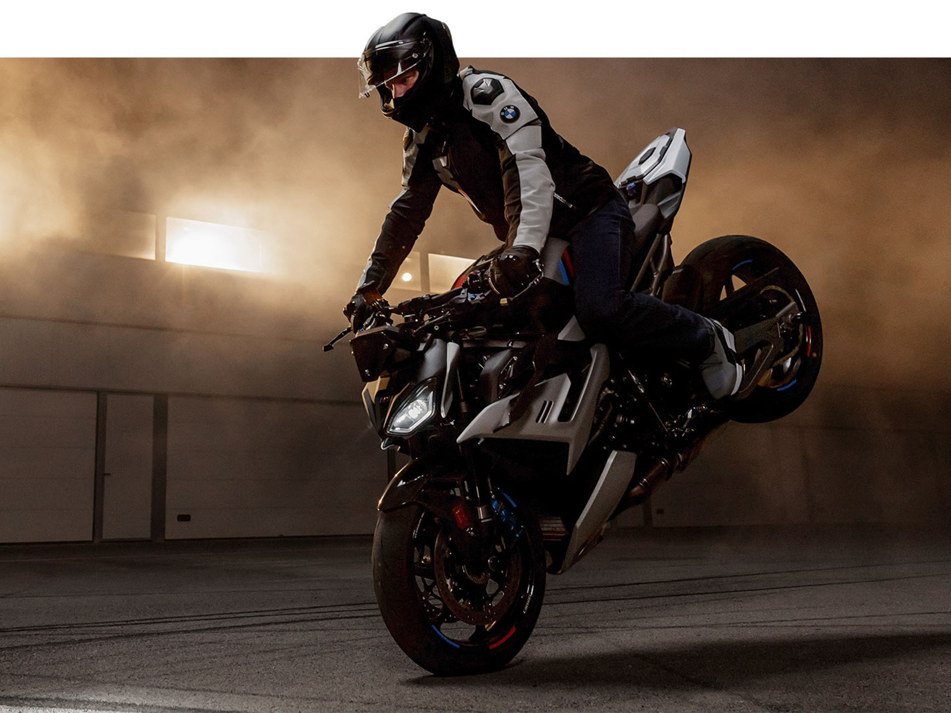 2025 BMW M 1000 R in Cleveland, Ohio - Photo 16