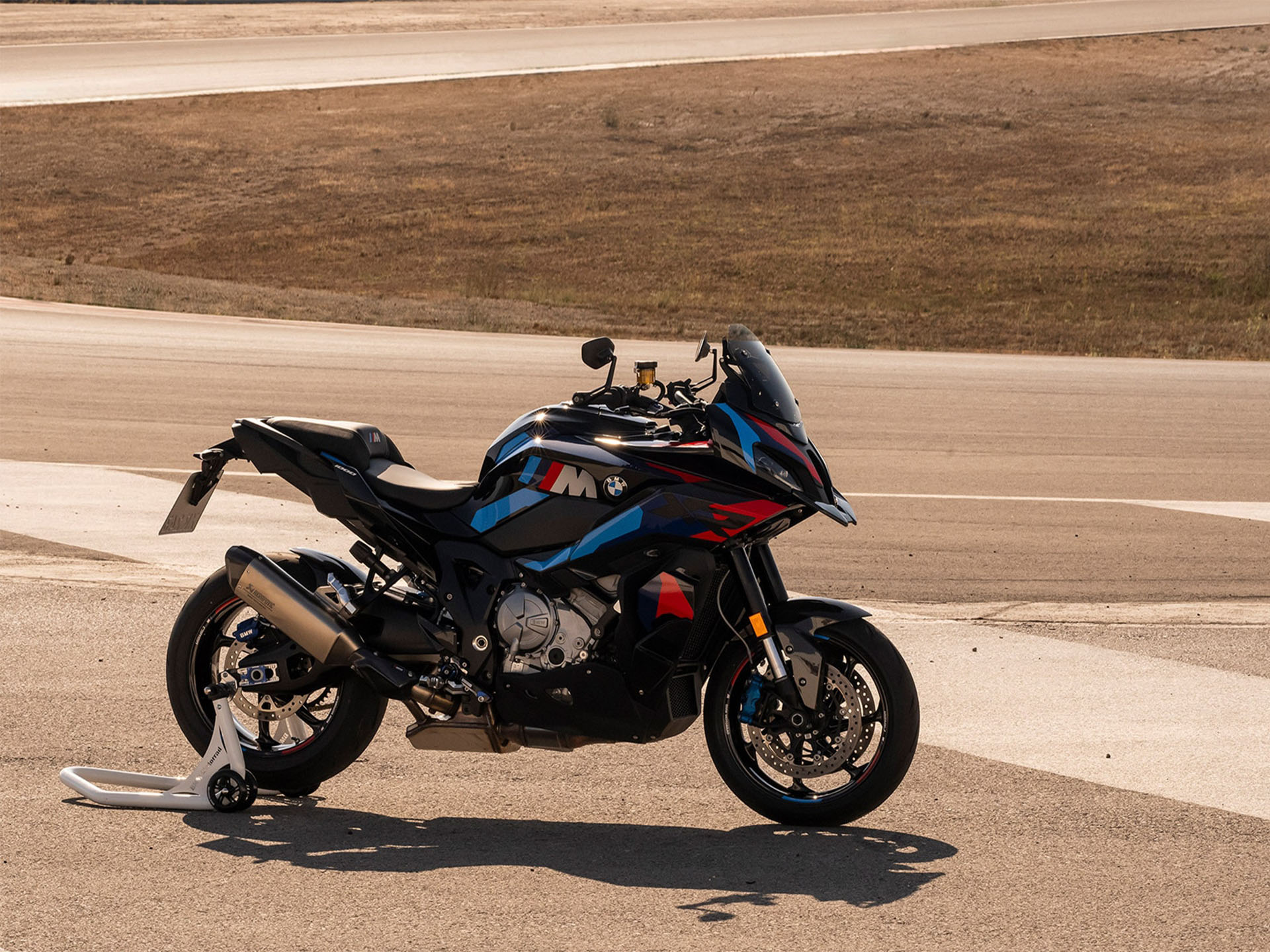 2025 BMW M 1000 XR in Indianapolis, Indiana - Photo 12