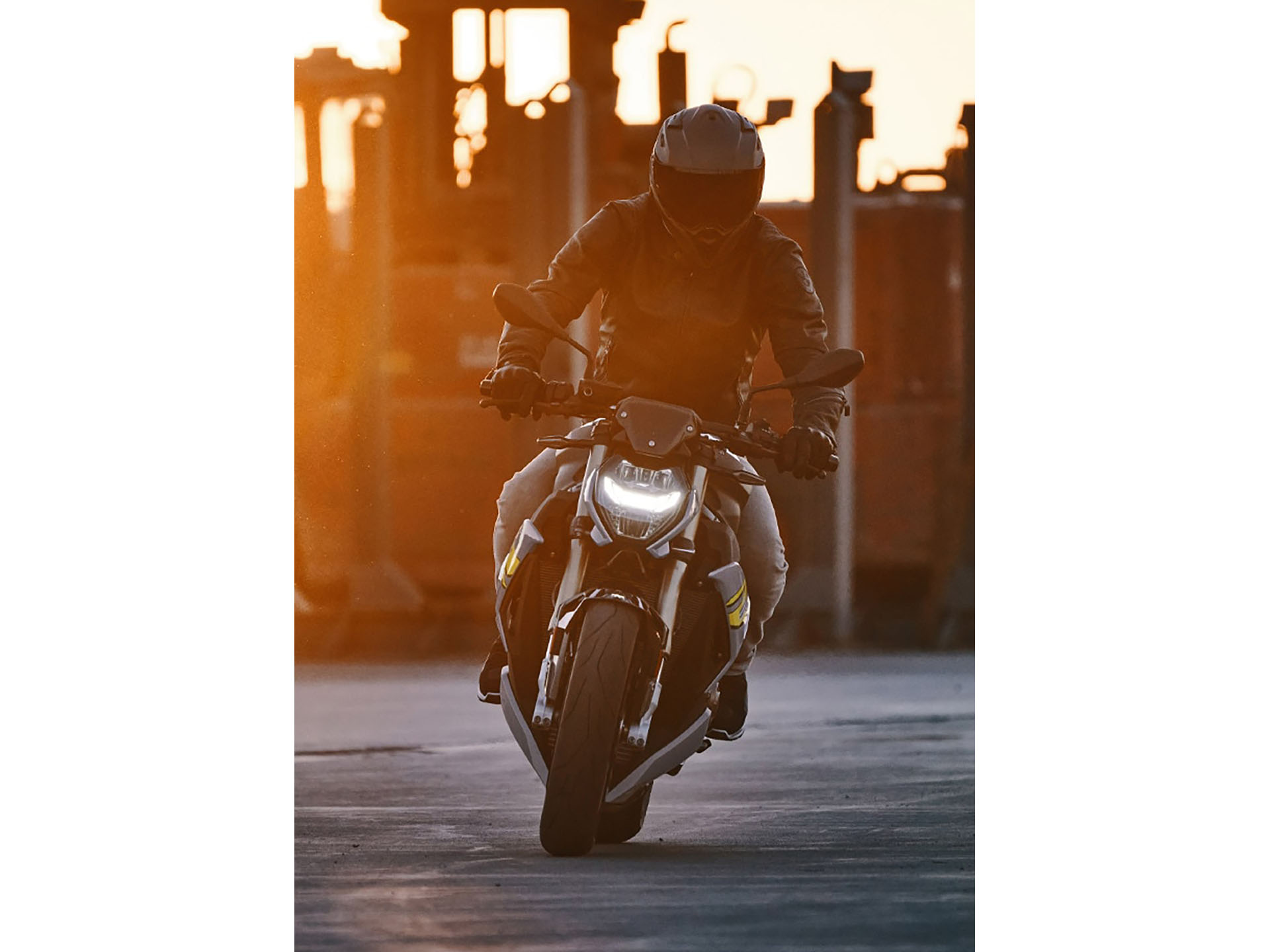 2024 BMW S 1000 R in Lexington, Kentucky - Photo 15