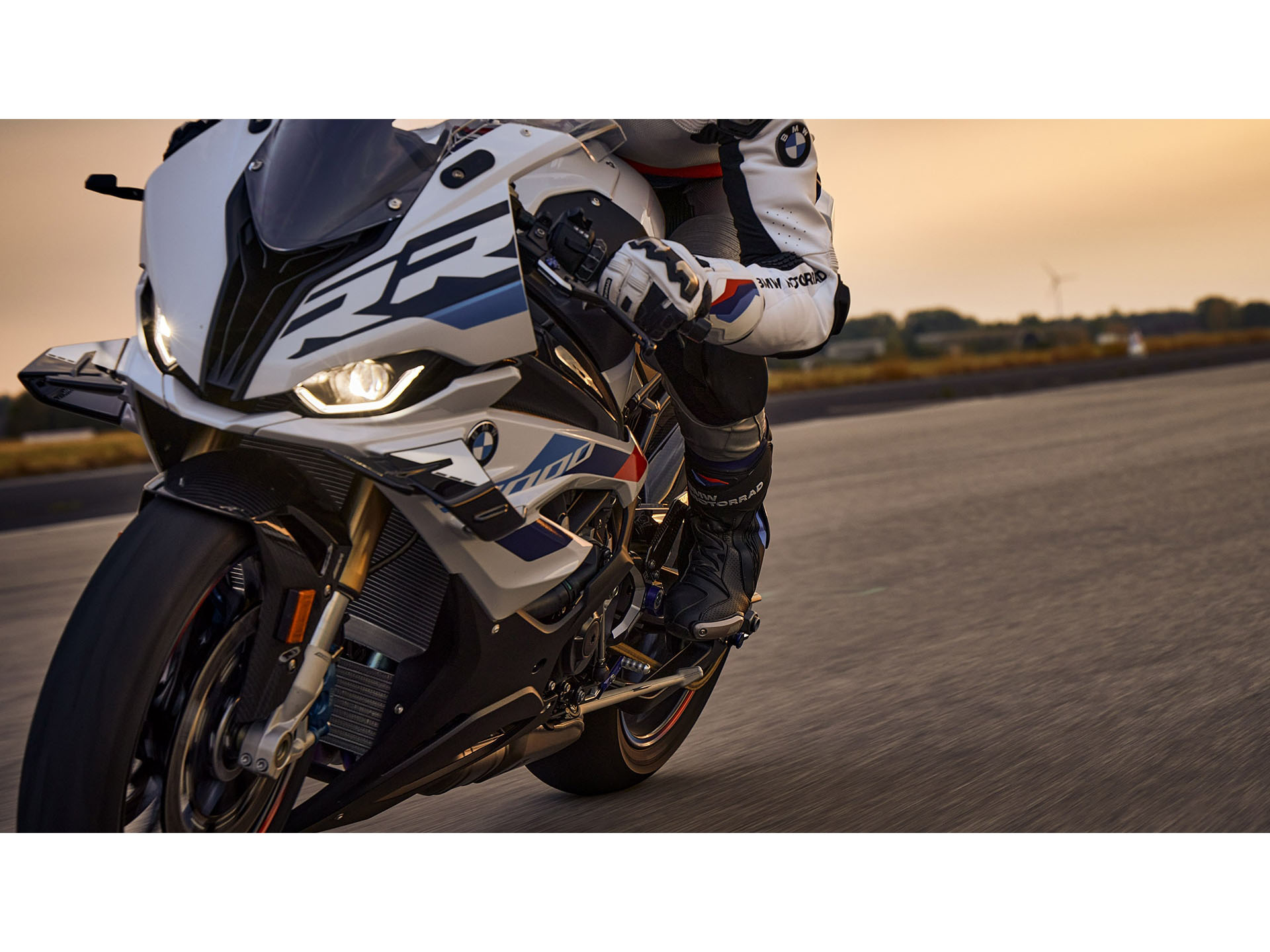 2024 BMW S 1000 RR in Fort Myers, Florida - Photo 9