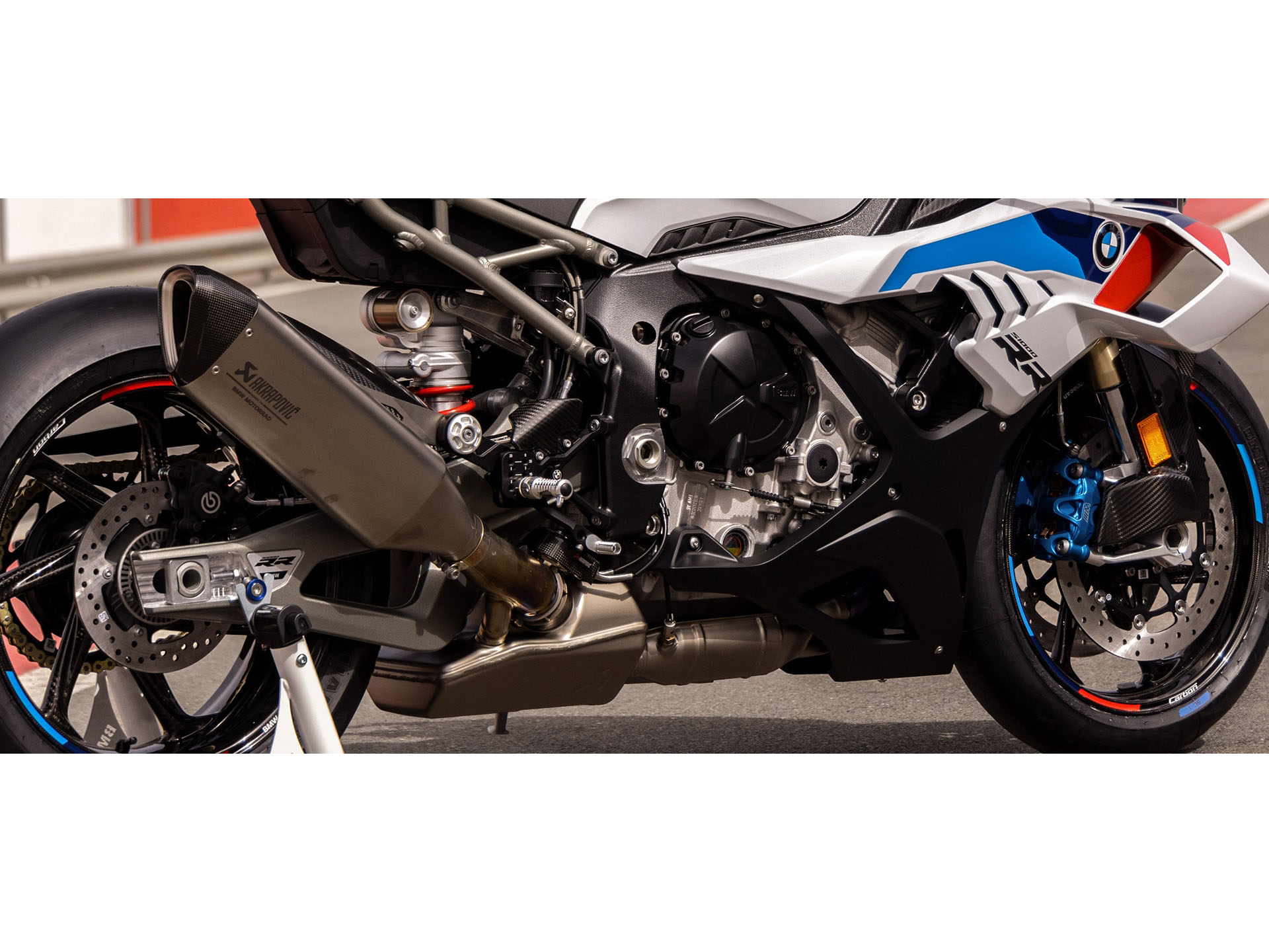 2025 BMW S 1000 RR in Indianapolis, Indiana - Photo 9