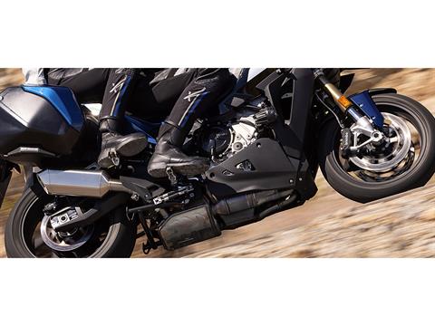 2025 BMW S 1000 XR in Lexington, Kentucky - Photo 3