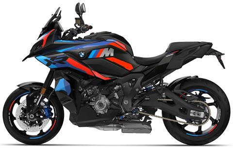 2026 BMW M 1000 XR