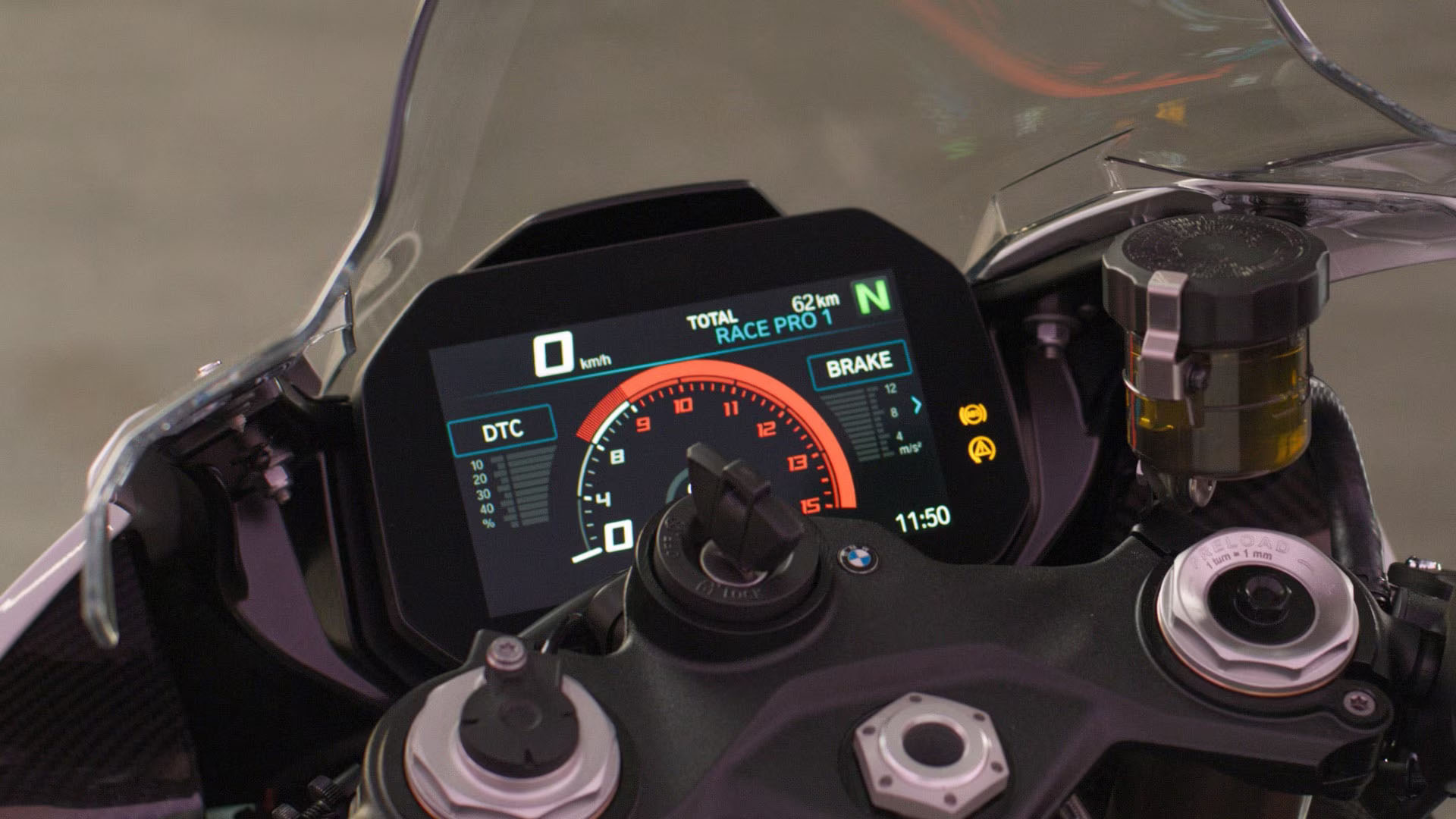 2027 BMW S 1000 RR 10
