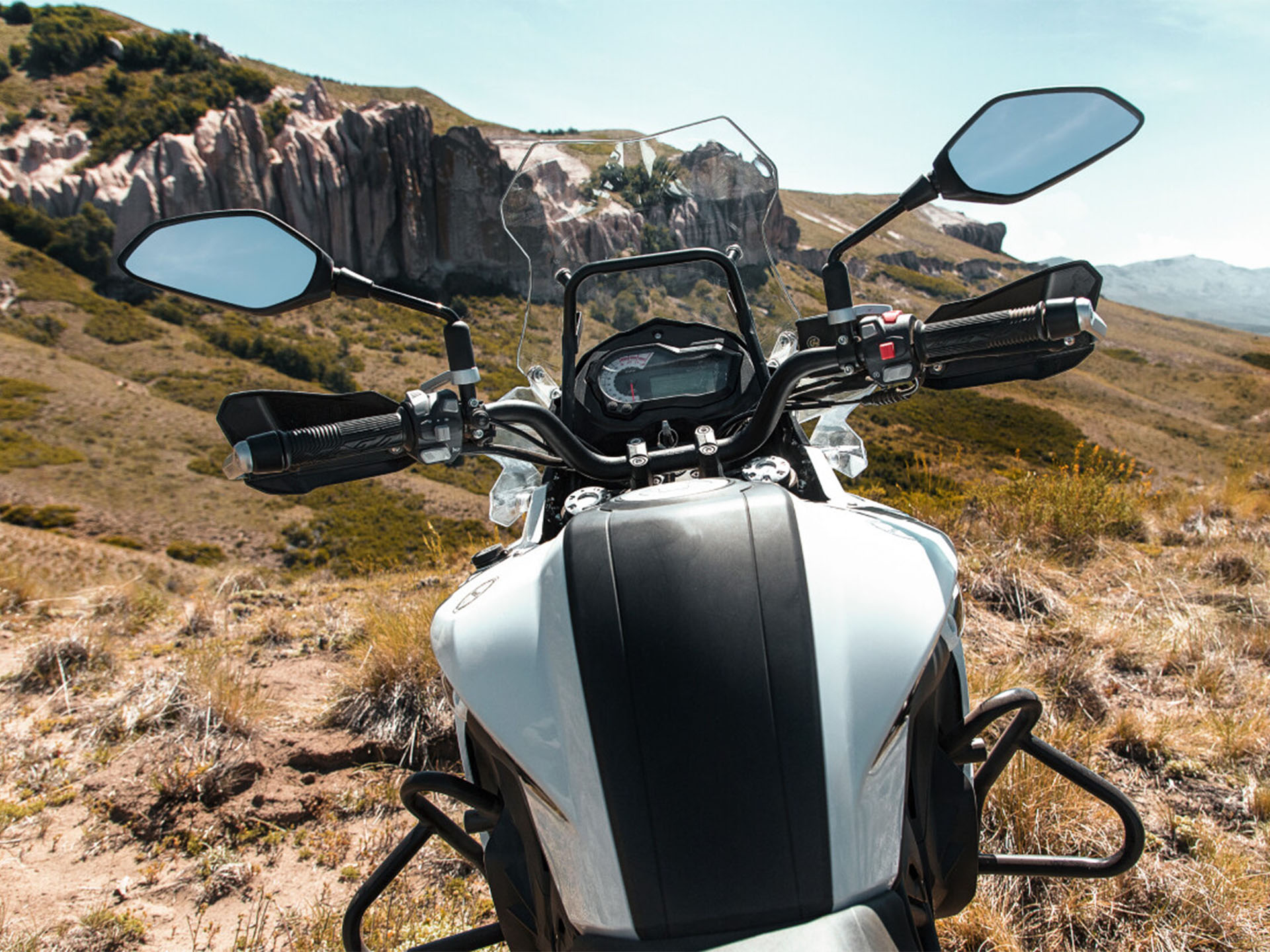 2025 Benelli TRK 502 X in Pine Bluff, Arkansas - Photo 9