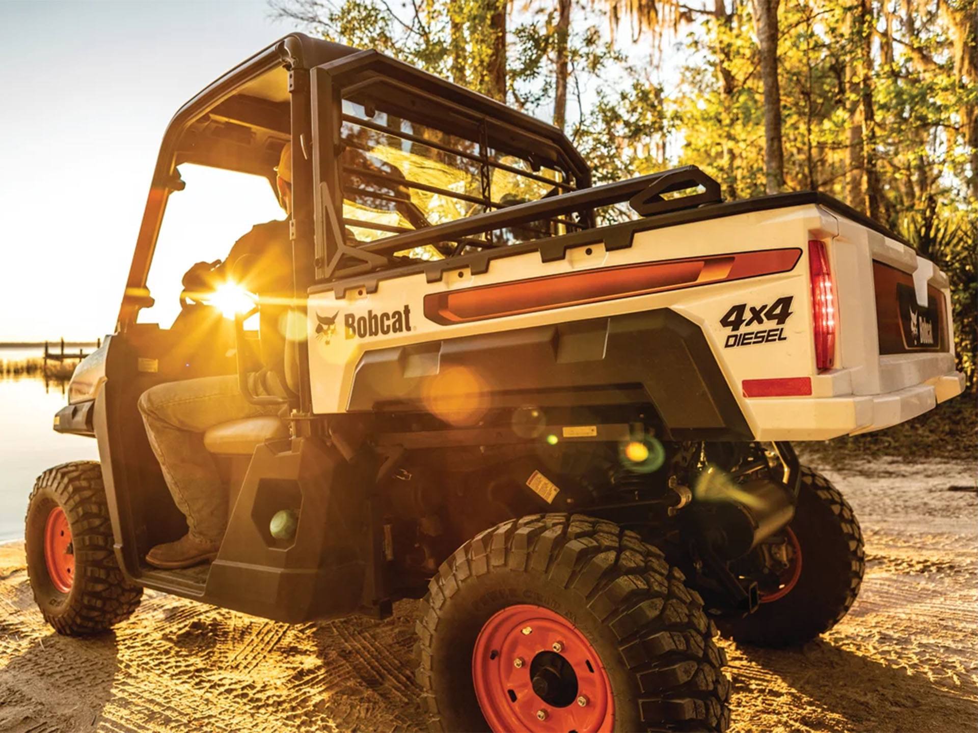 2024 Bobcat UV34 Diesel in Jacksonville, Arkansas - Photo 10