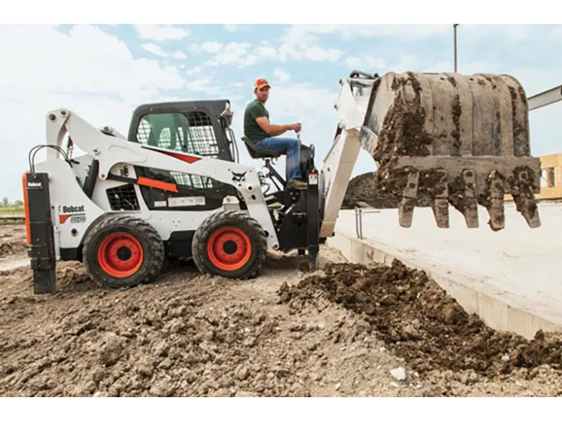 2025 Bobcat M06 in Paso Robles, California - Photo 2