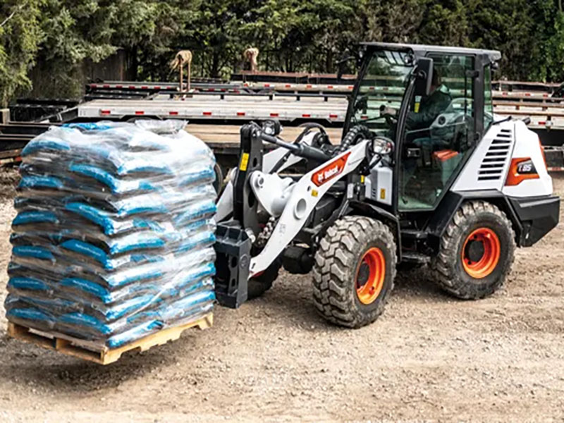 2025 Bobcat Pallet Fork - With Back and Side Shift in Paso Robles, California - Photo 4