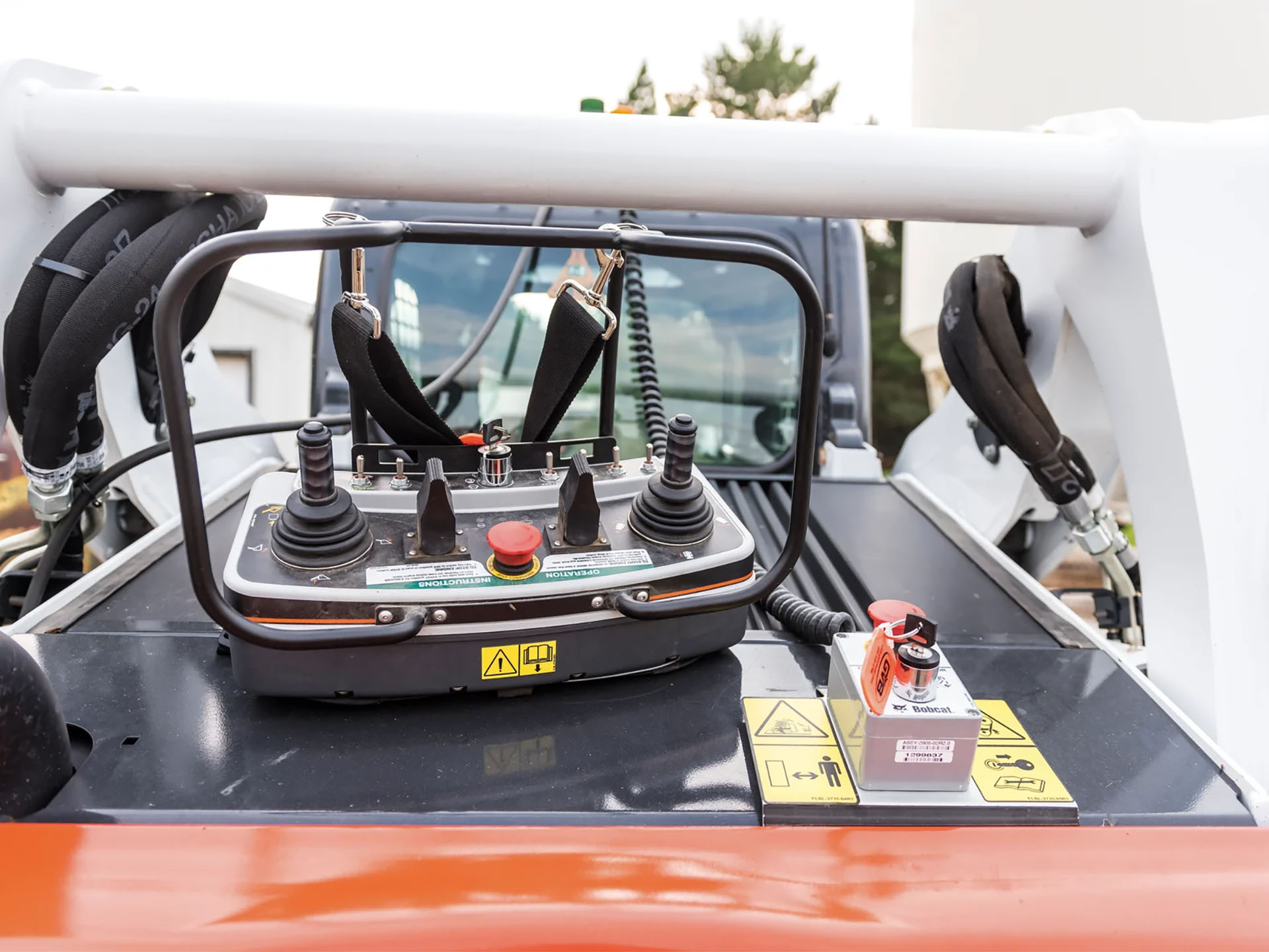 2025 Bobcat T595 in Paso Robles, California - Photo 5