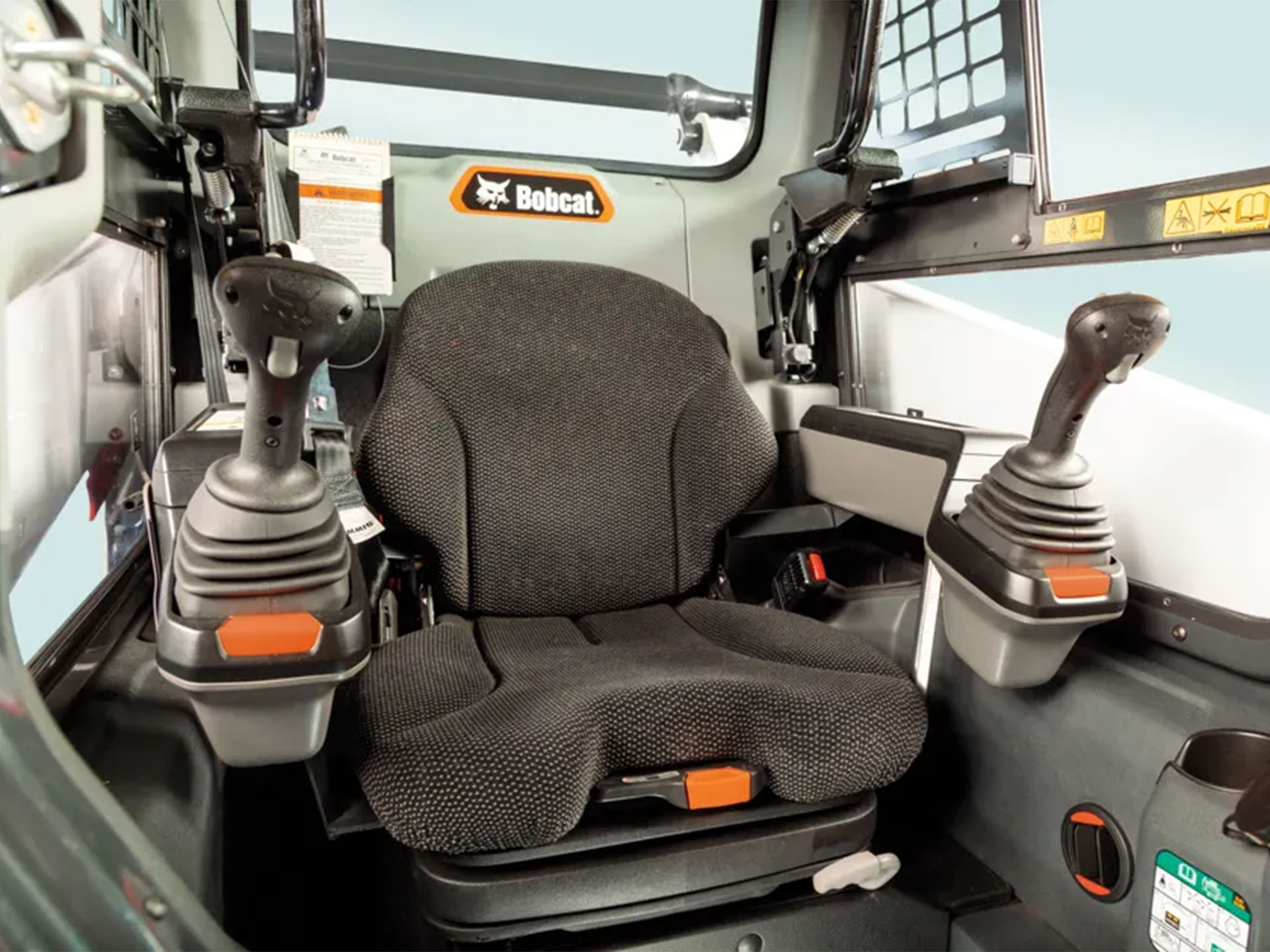 2025 Bobcat T66 in Paso Robles, California - Photo 5