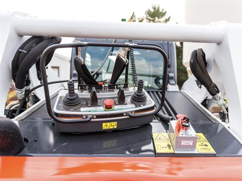 2025 Bobcat T76 in Paso Robles, California - Photo 7
