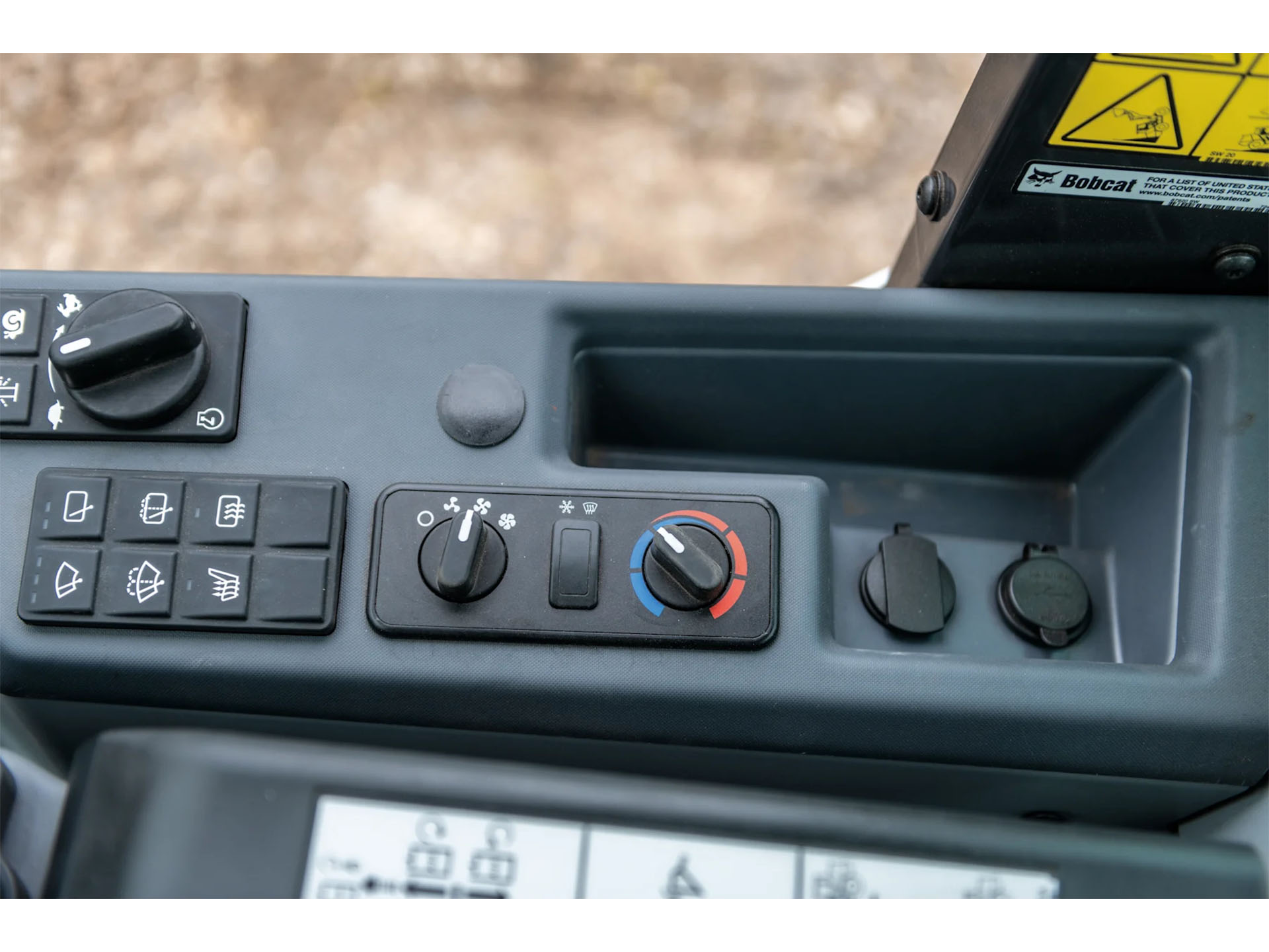 2025 Bobcat L65 in Paso Robles, California - Photo 7