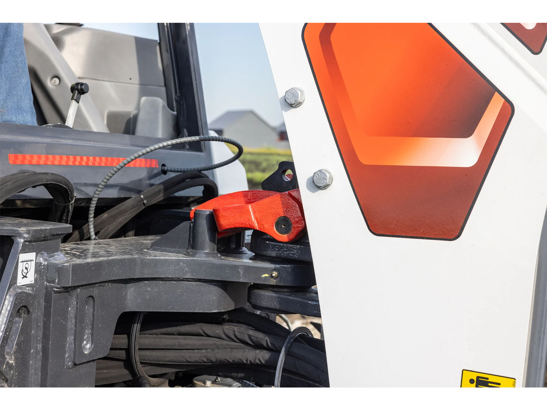 2025 Bobcat B760 in Paso Robles, California - Photo 6