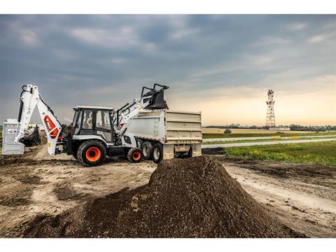 2025 Bobcat B760 in Paso Robles, California - Photo 17