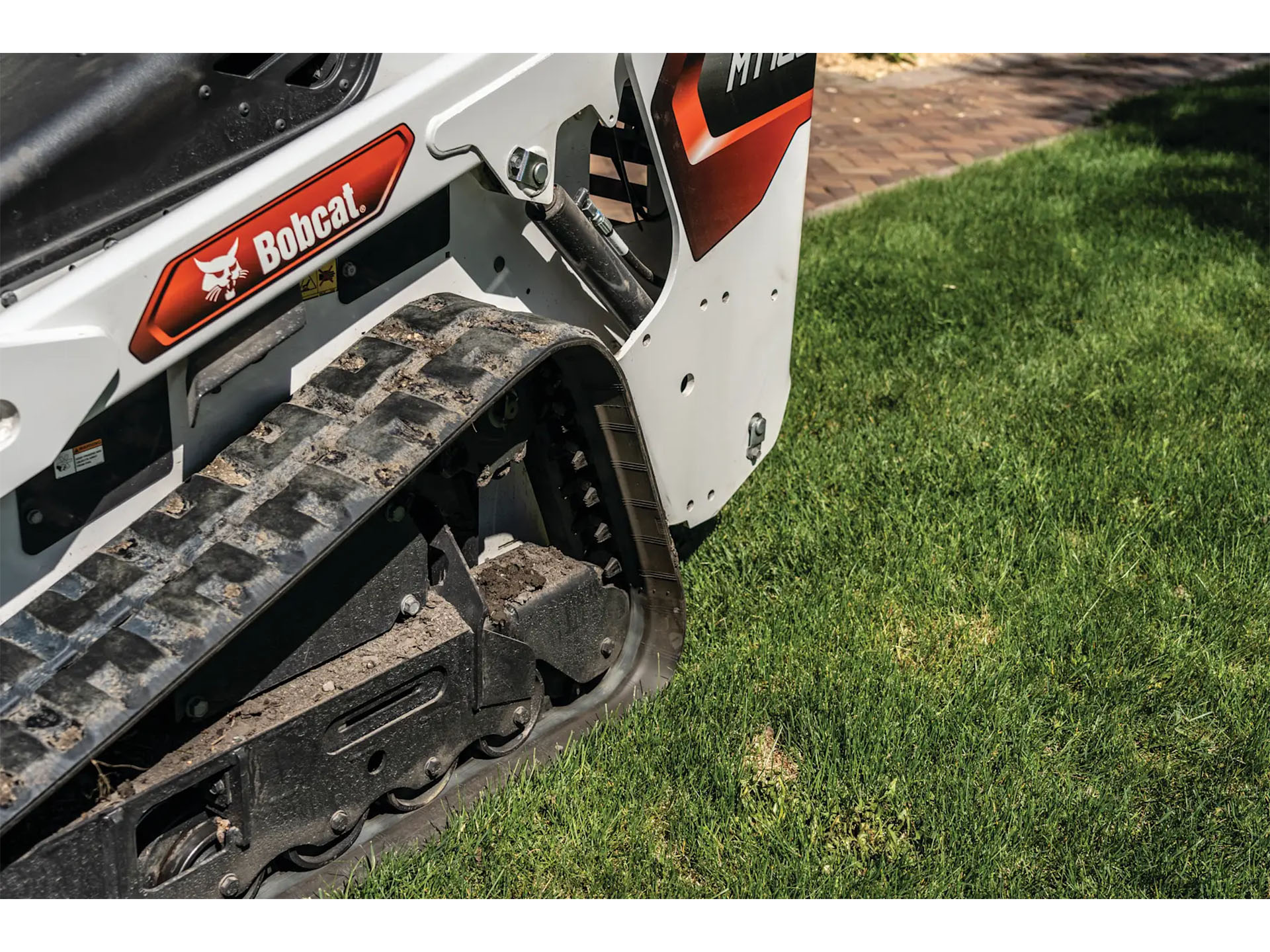 2025 Bobcat MT100 in Paso Robles, California - Photo 2