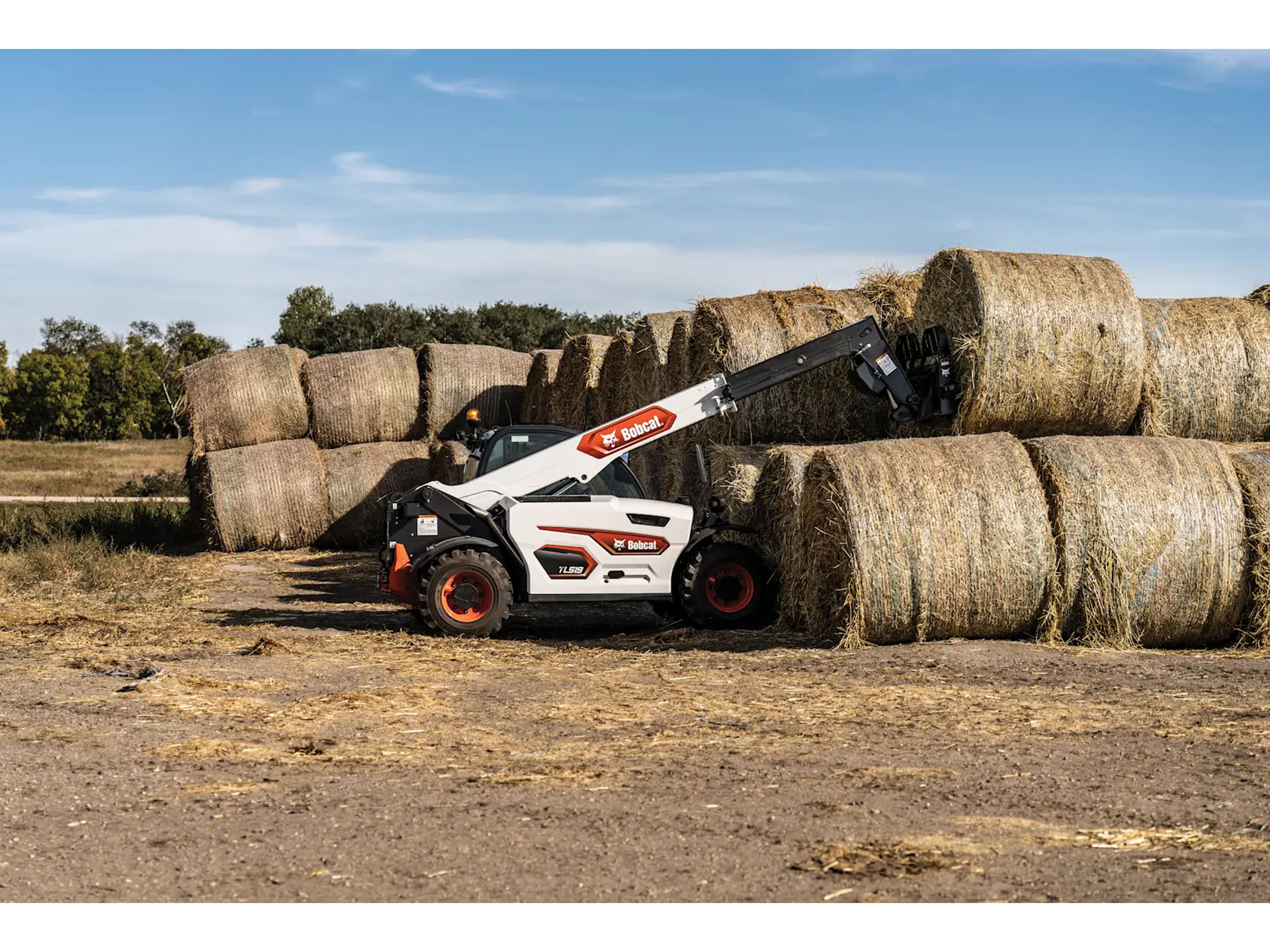 2025 Bobcat TL519 in Paso Robles, California - Photo 10