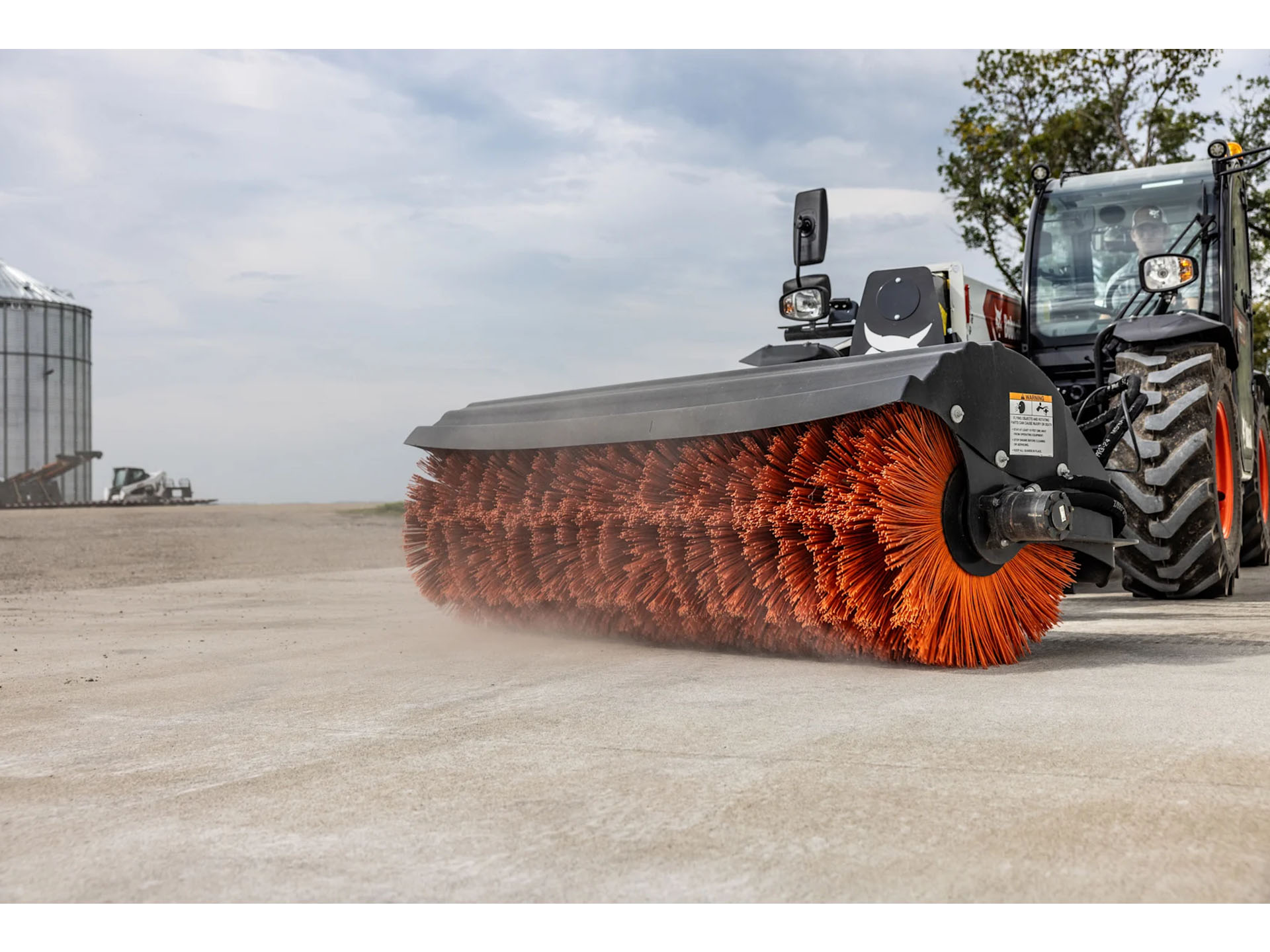 2025 Bobcat TL519 in Paso Robles, California - Photo 15