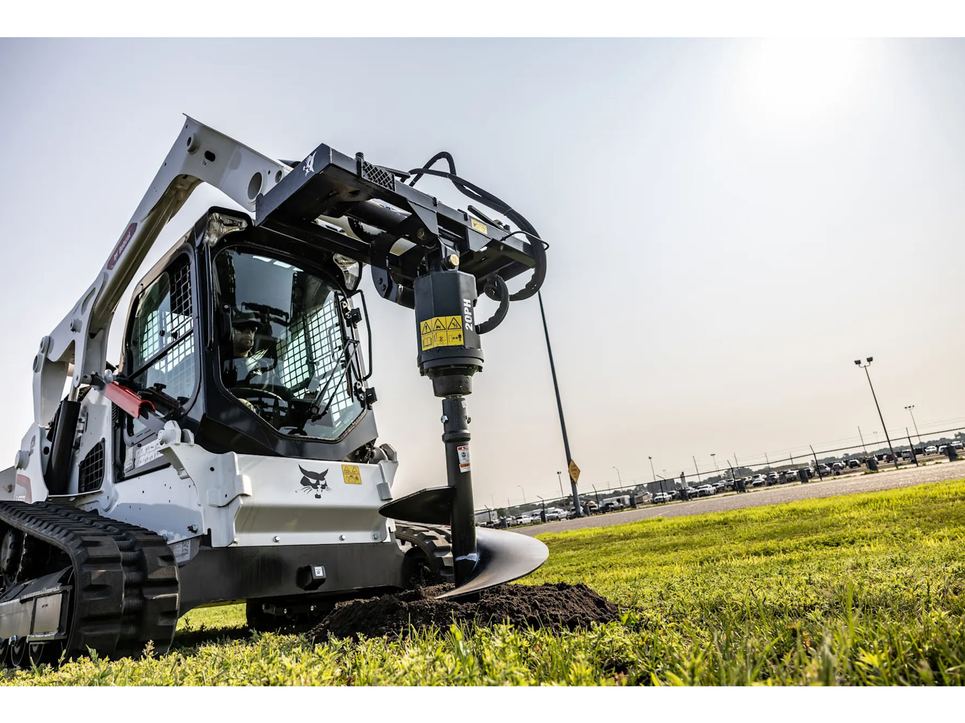 2025 Bobcat 15H in Paso Robles, California - Photo 4
