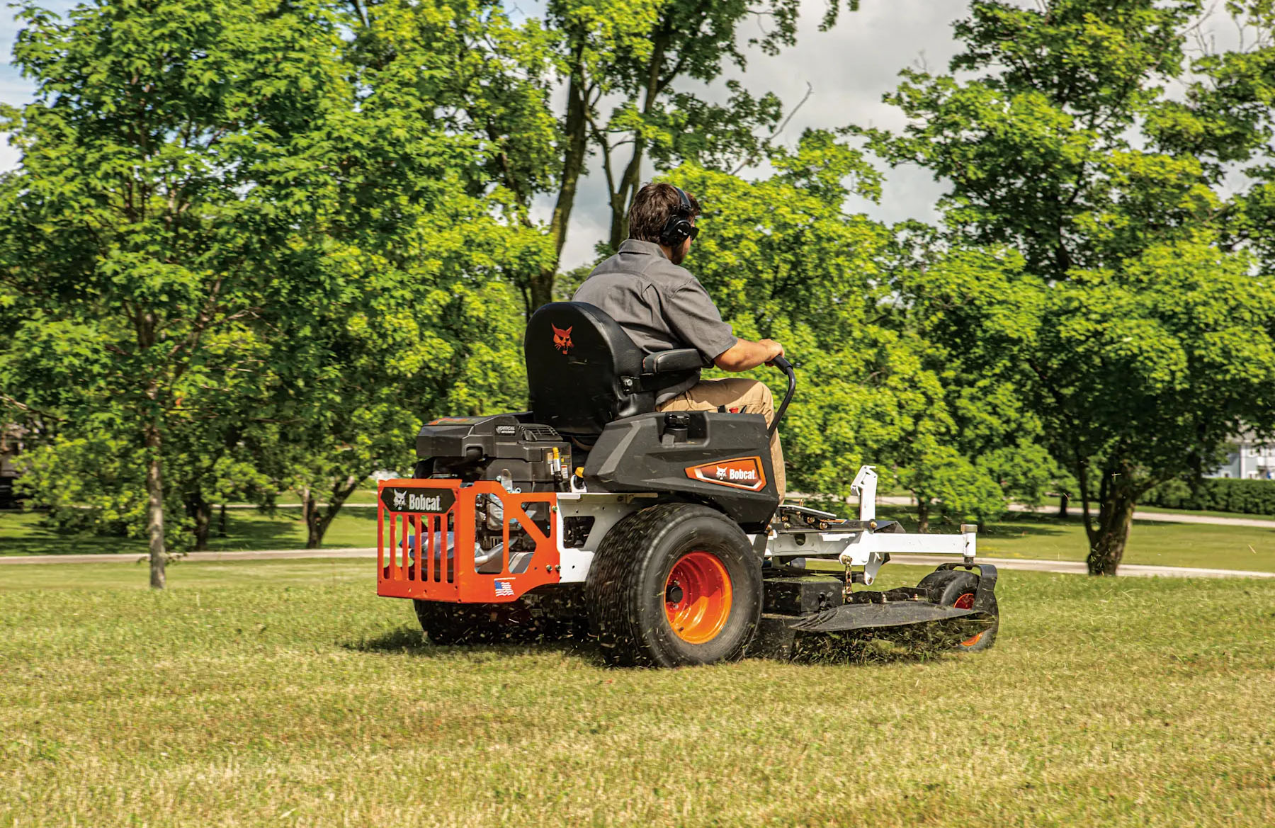 New 2026 Bobcat ZT3000 61 in. Kawasaki FT730V 24 hp White | Lawn