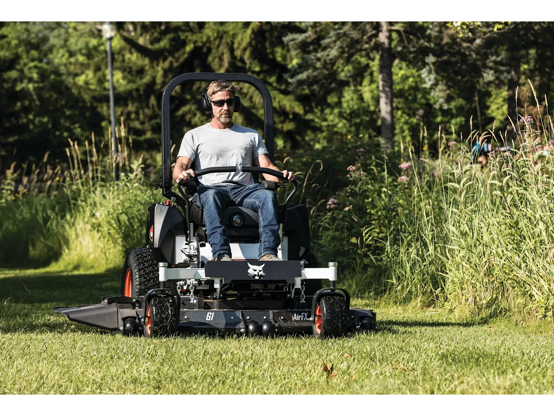 New 2025 Bobcat ZT5000 61 in. Kawasaki FX730V 23.5 hp, Mineral
