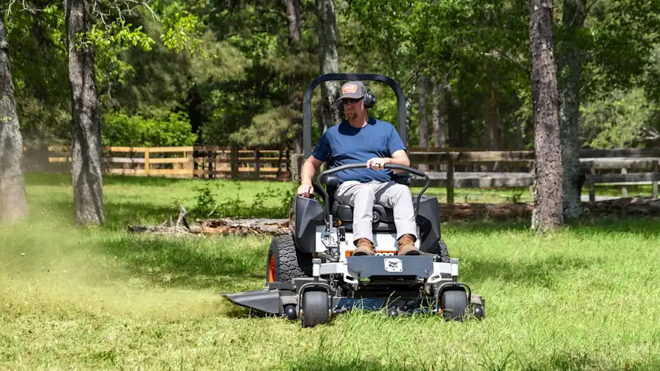New 2026 Bobcat ZT5000 61 in. Kawasaki FX730V 23.5 hp White Lawn