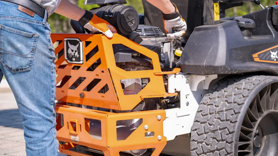 New 2026 Bobcat ZT7000 72 in. Kawasaki FX1000V 35 hp, Mineral