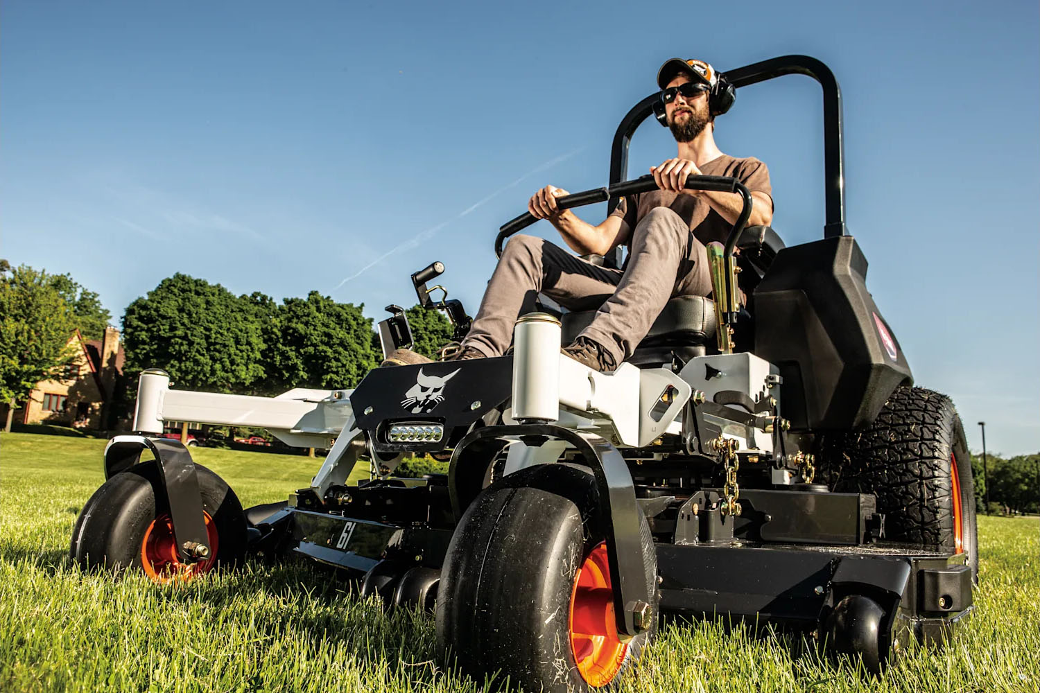 New 2026 Bobcat ZT7000 72 in. Kawasaki FX1000V 35 hp, Mineral