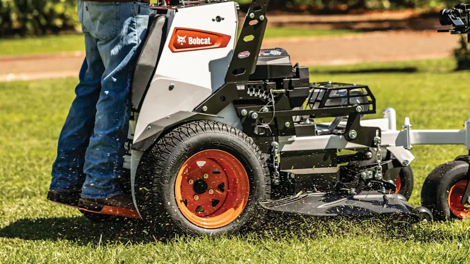 New 2026 Bobcat ZS4000 36 in. Kawasaki FX600V 19 hp White Lawn