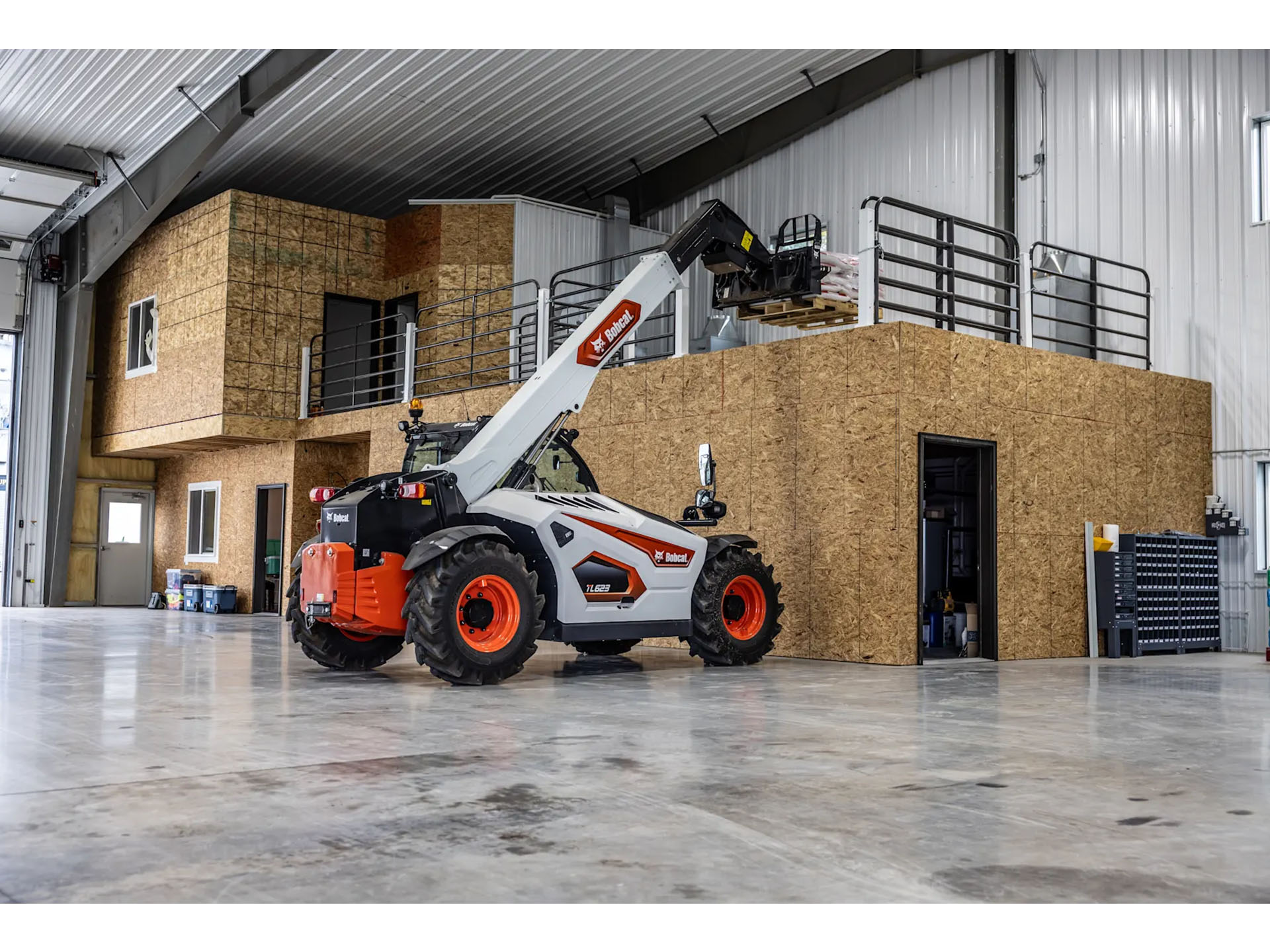 2025 Bobcat TL623 in Paso Robles, California - Photo 13