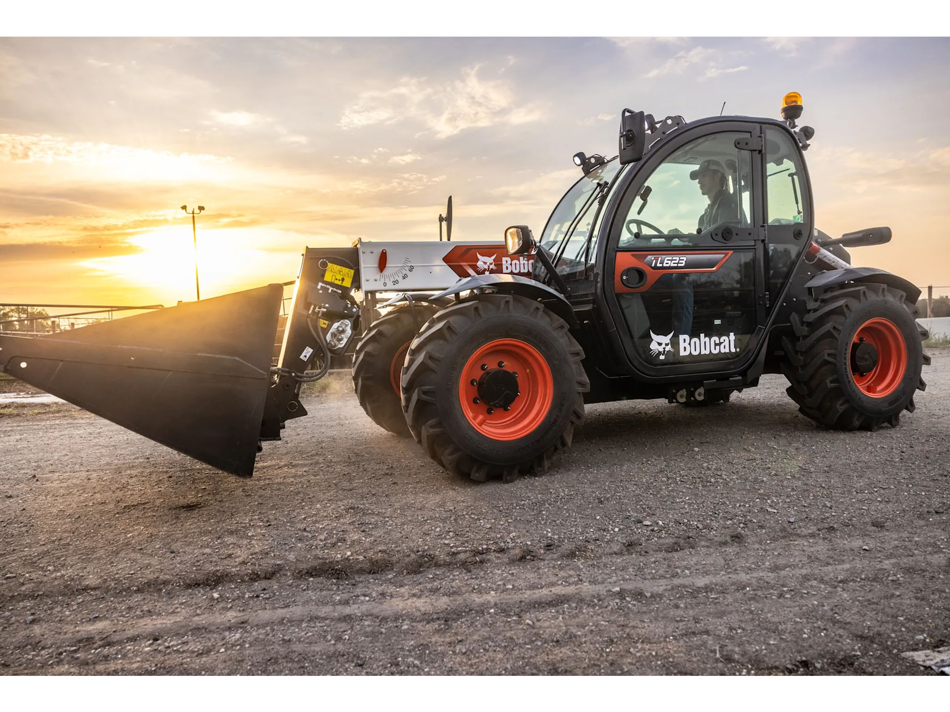 2025 Bobcat TL623 in Paso Robles, California - Photo 18