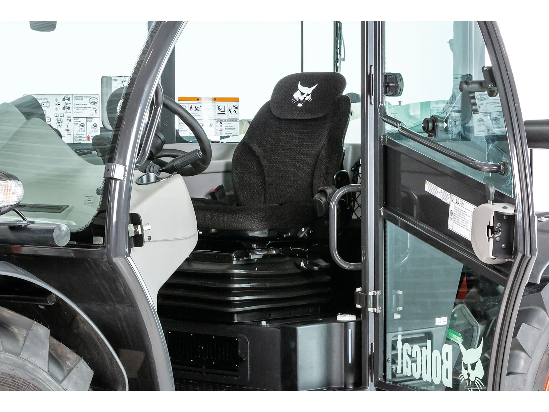 2025 Bobcat TL923 in Paso Robles, California - Photo 10