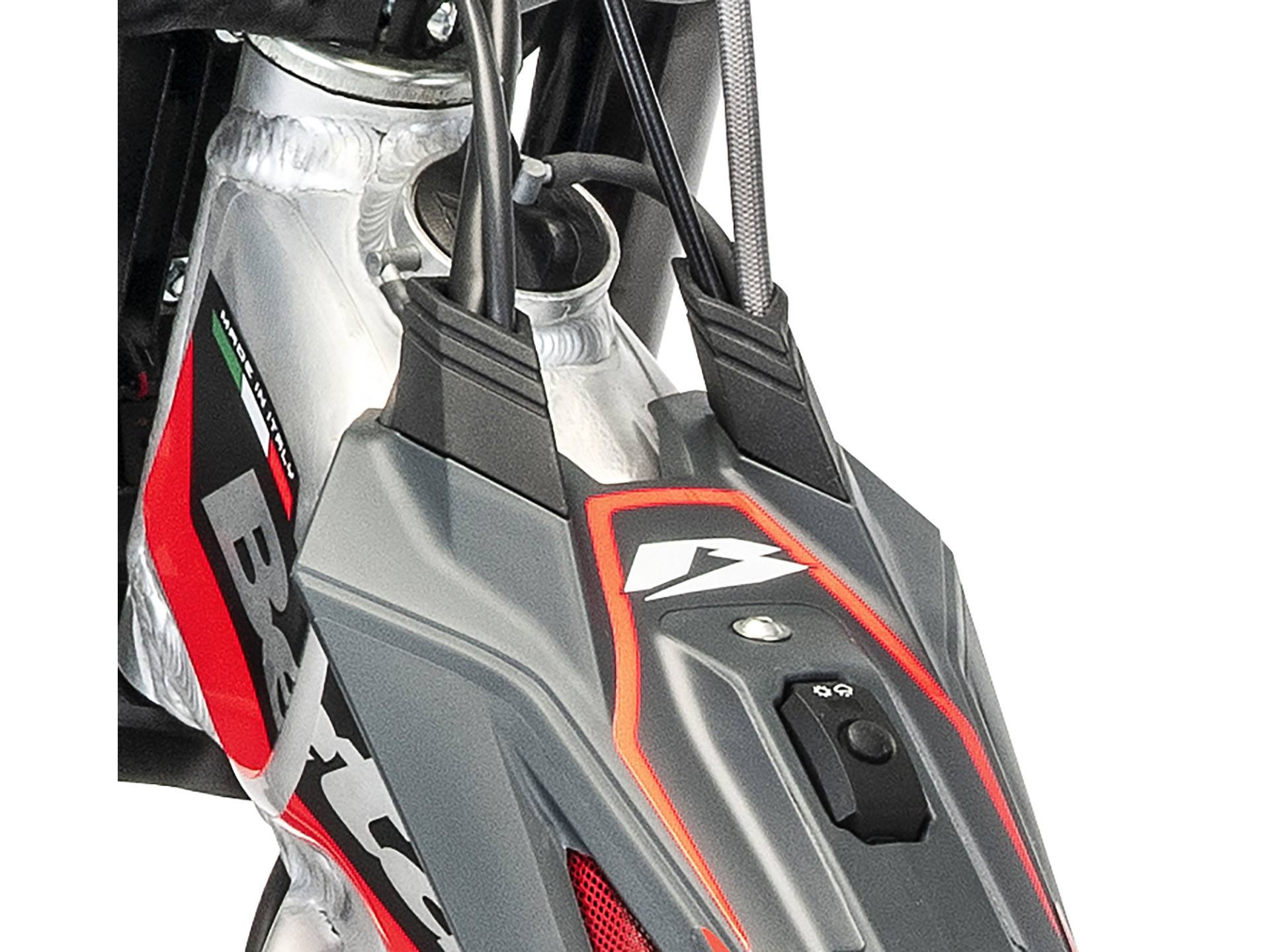 2024 Beta EVO 300 SS in West Bridgewater, Massachusetts - Photo 5