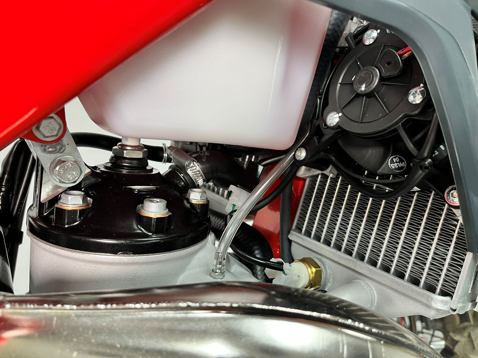 2026 Beta 300 Xtrainer in West Bridgewater, Massachusetts - Photo 7