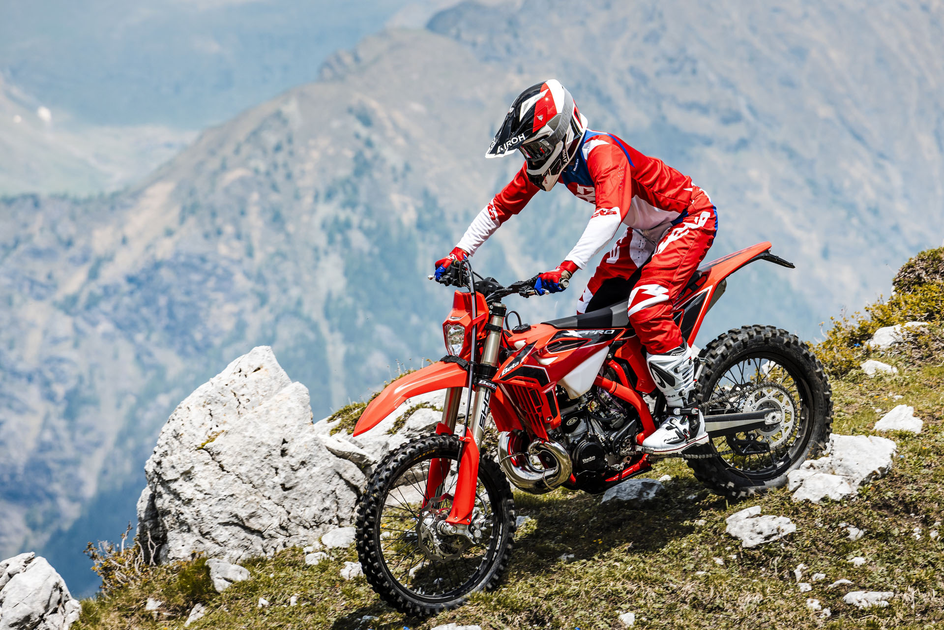 2027  RR 300 X-Pro 8