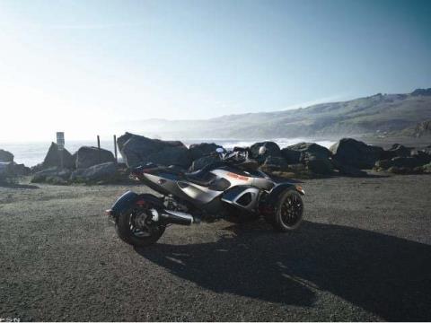 Pure Magnesium Metallic / Steel Black Metallic - Photo 3