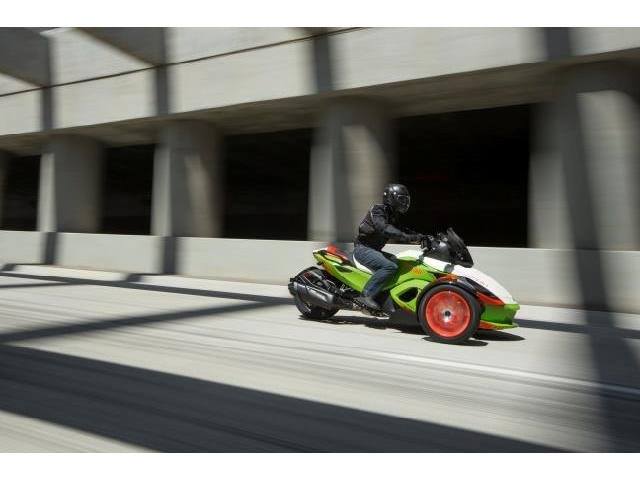 2015 Can-Am Spyder® RS-S Special Series SE5 in Huron, Ohio - Photo 8