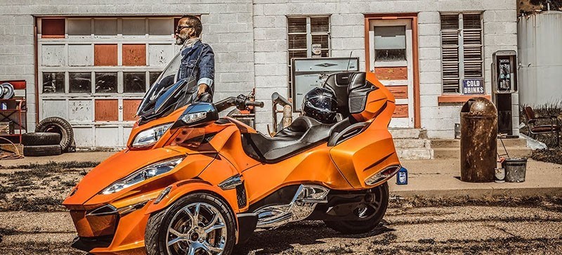 2019 Can-Am Spyder RT Limited in Santa Maria, California - Photo 3