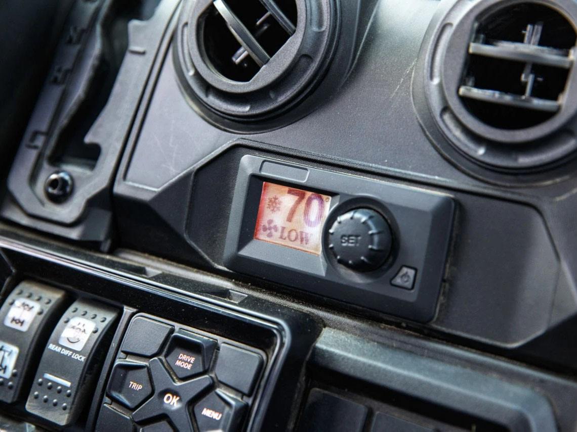 2022 Can-Am Defender 6x6 CAB Limited in Columbia, Missouri - Photo 4