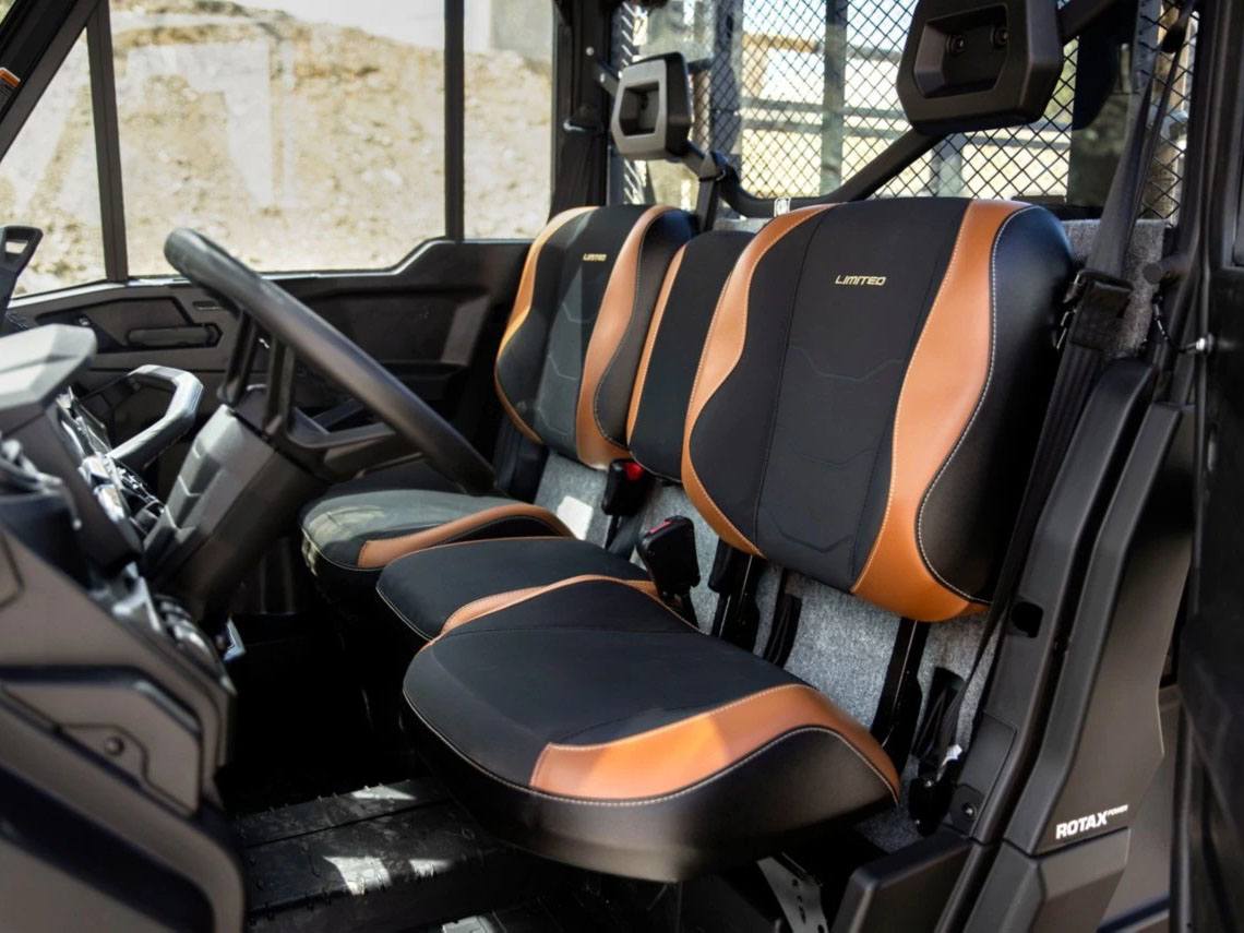 2022 Can-Am Defender 6x6 CAB Limited in Columbia, Missouri - Photo 5
