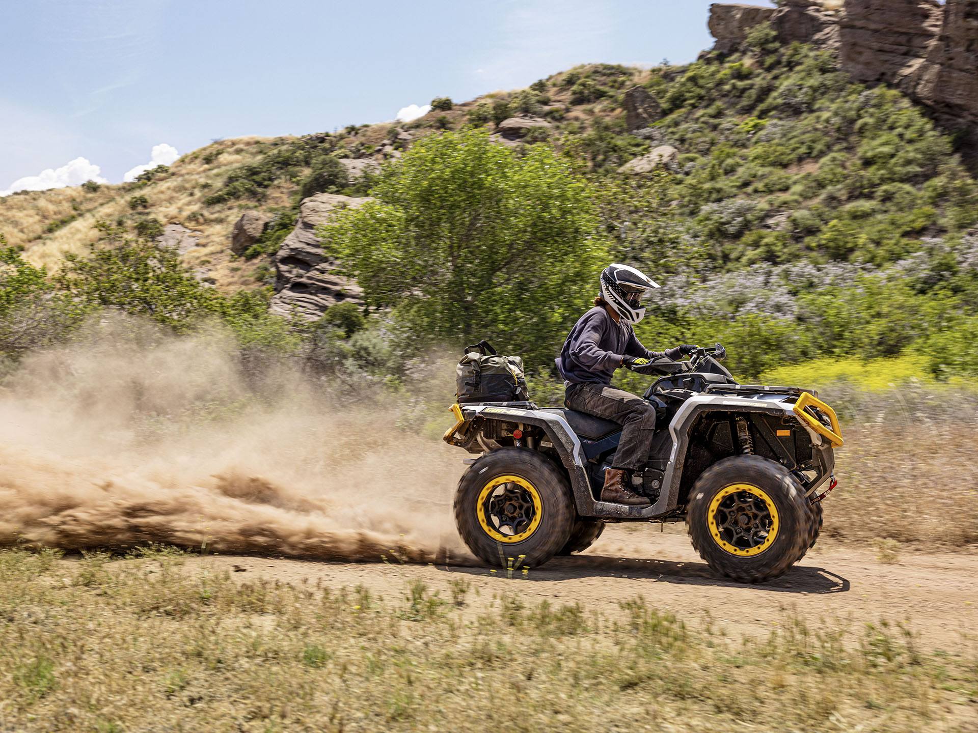 2024 Can-Am Outlander MAX XT-P 1000R in Topeka, Kansas - Photo 9