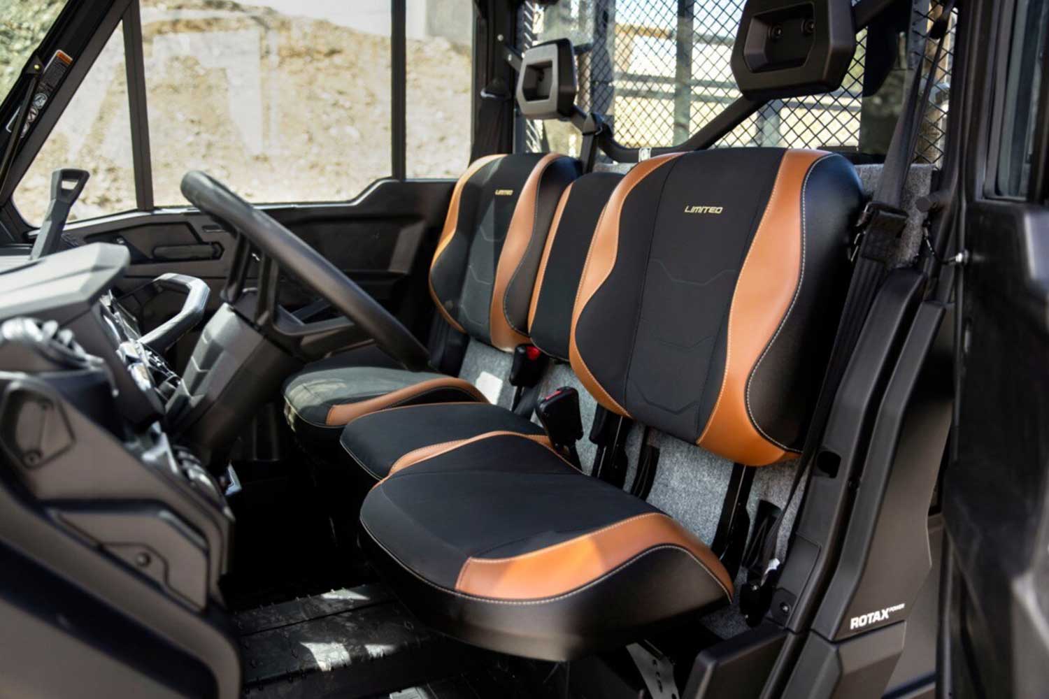 2024 Can-Am Defender MAX X MR in Enfield, Connecticut - Photo 3