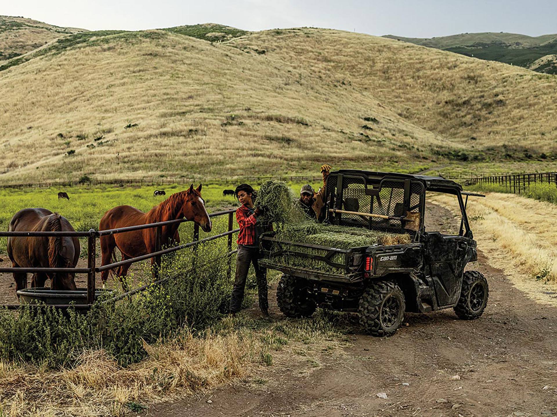 2024 Can-Am Defender XT HD9 in Columbia, Missouri - Photo 4