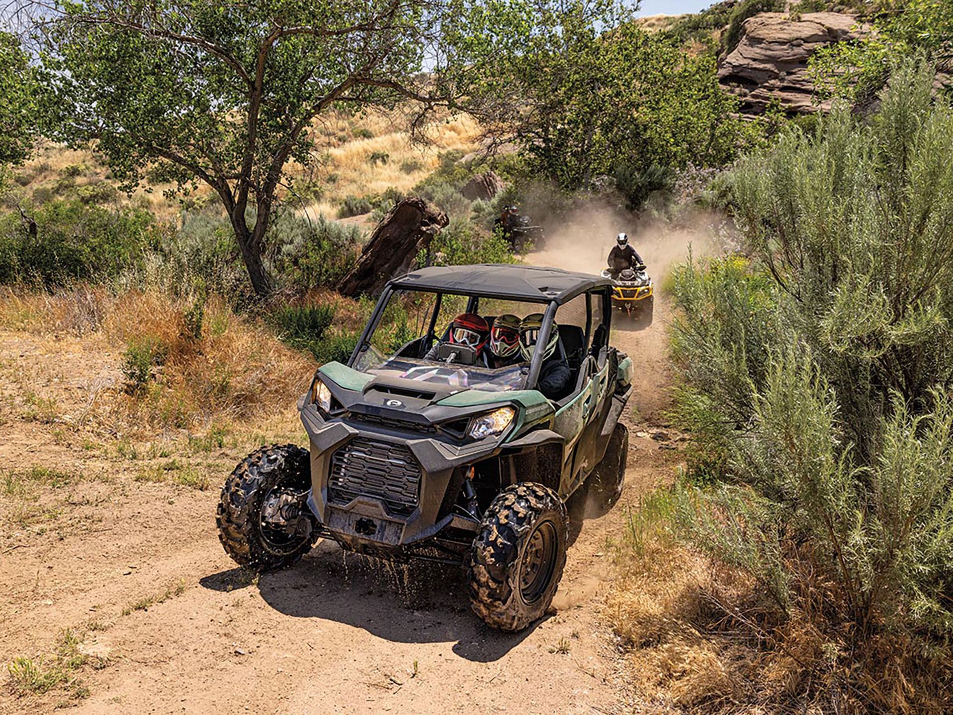 2024 Can-Am Commander MAX DPS 700 in Enfield, Connecticut - Photo 3