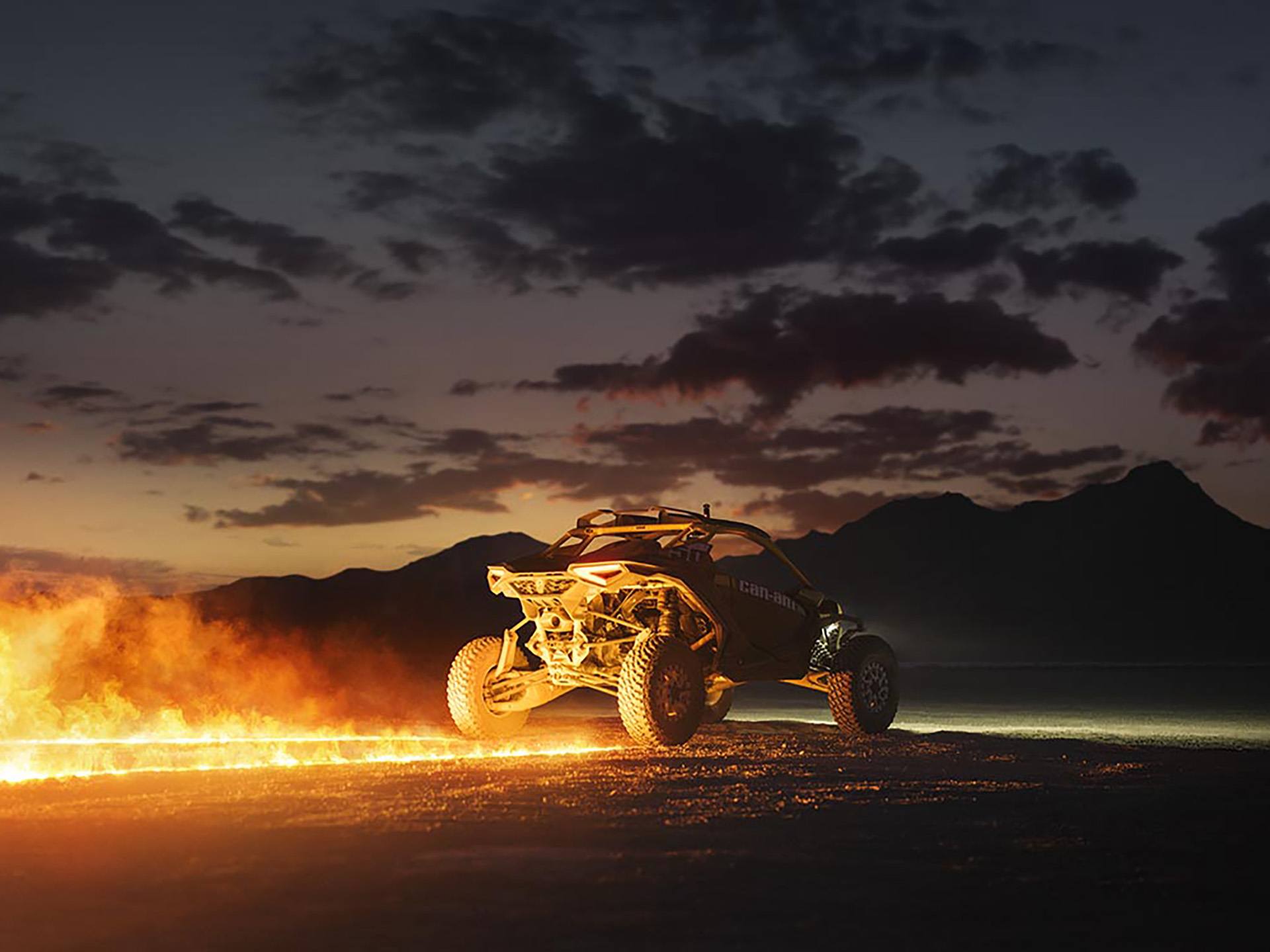 2024 Can-Am Maverick R X RS with Smart-Shox in Fairview, Utah - Photo 4