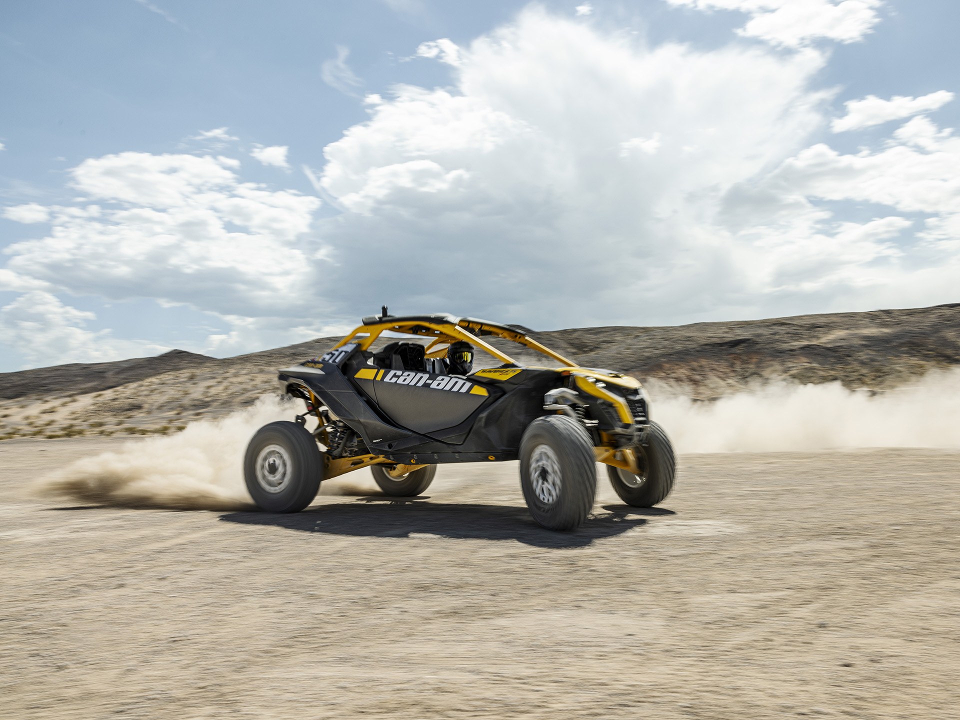 2024 Can-Am Maverick R X RS with Smart-Shox in Topeka, Kansas - Photo 16