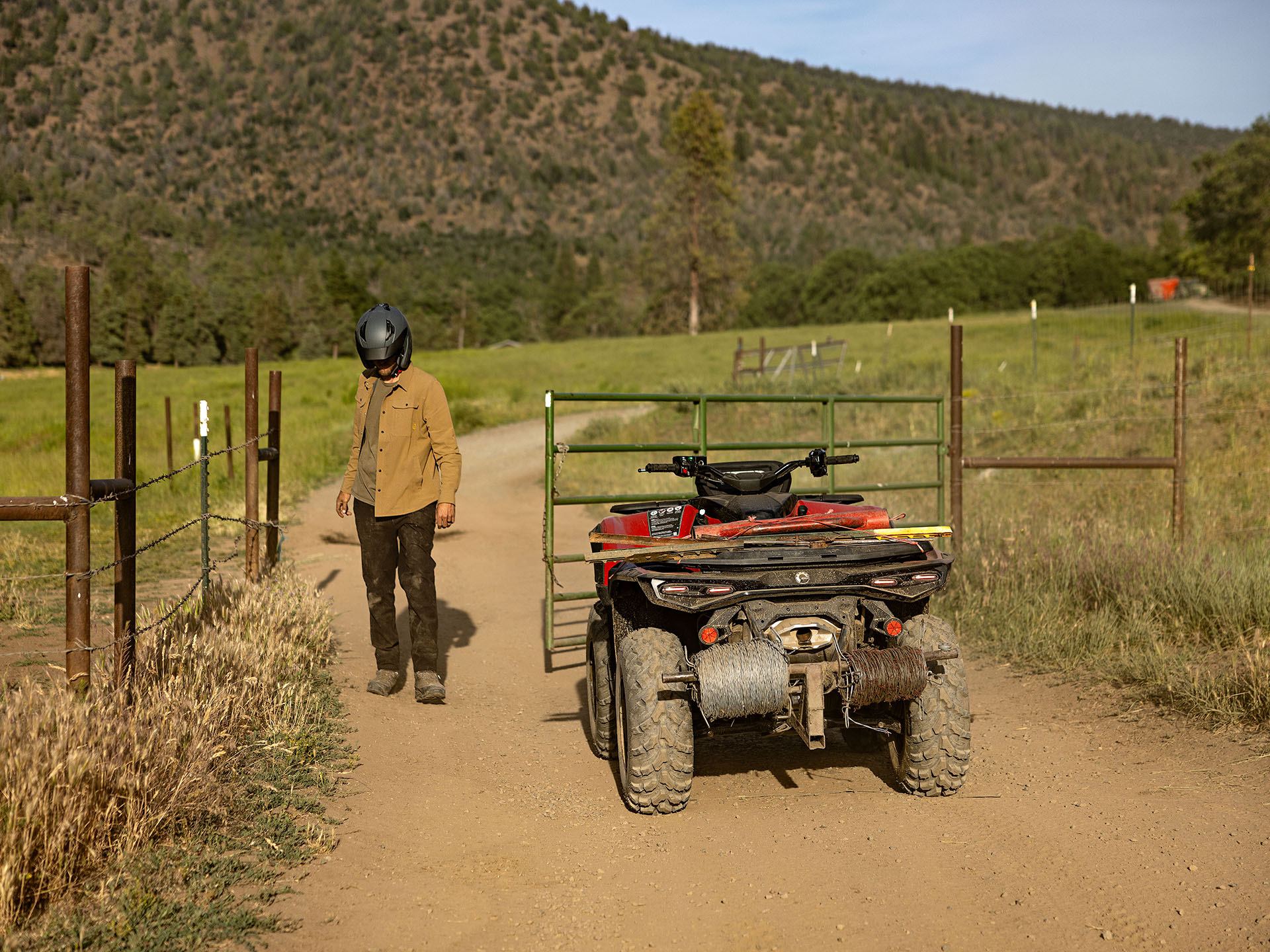 2025 Can-Am Outlander 850 in Santa Maria, California - Photo 15