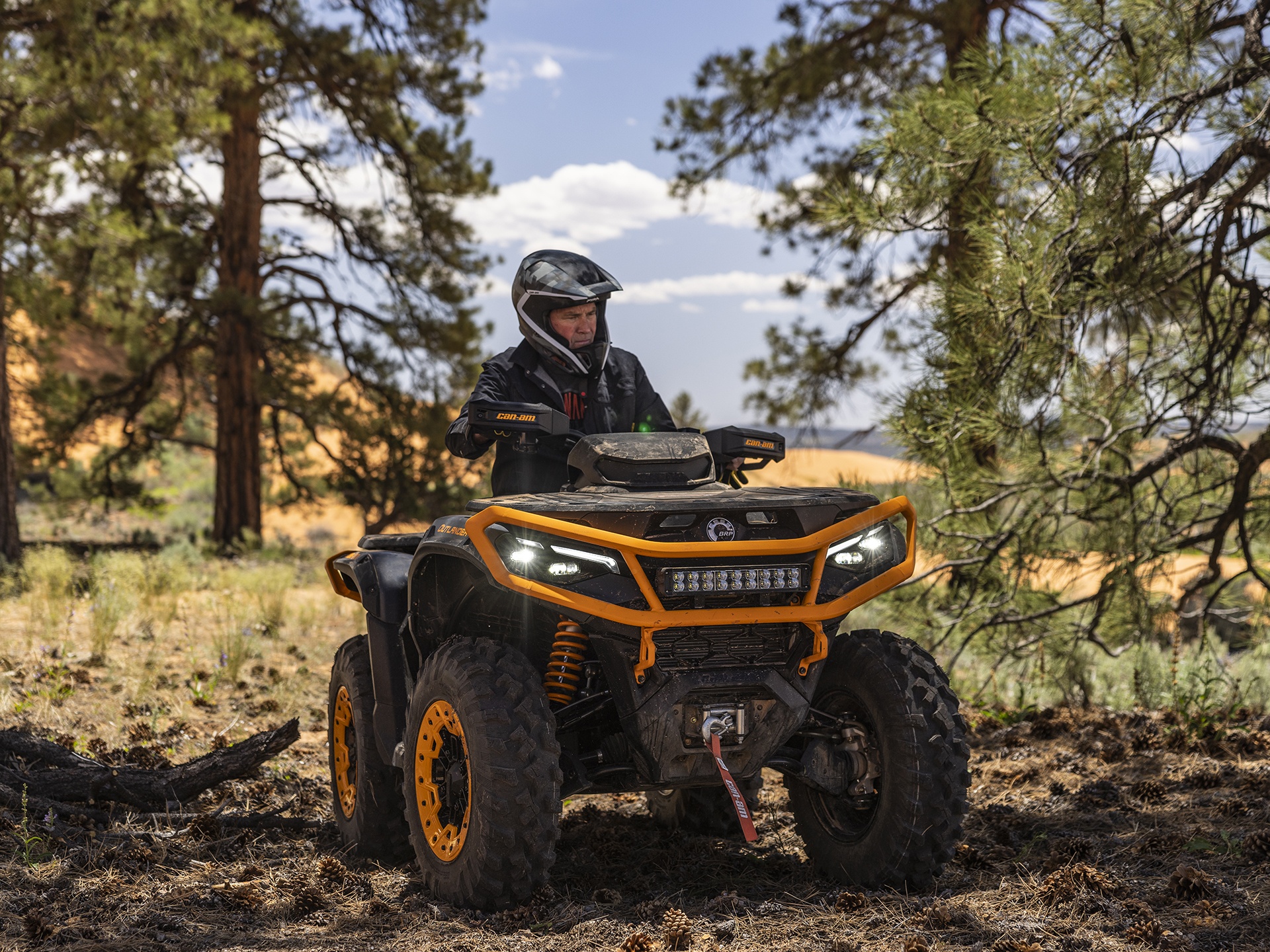 2025 Can-Am Outlander XT-P 1000R in Santa Maria, California - Photo 17