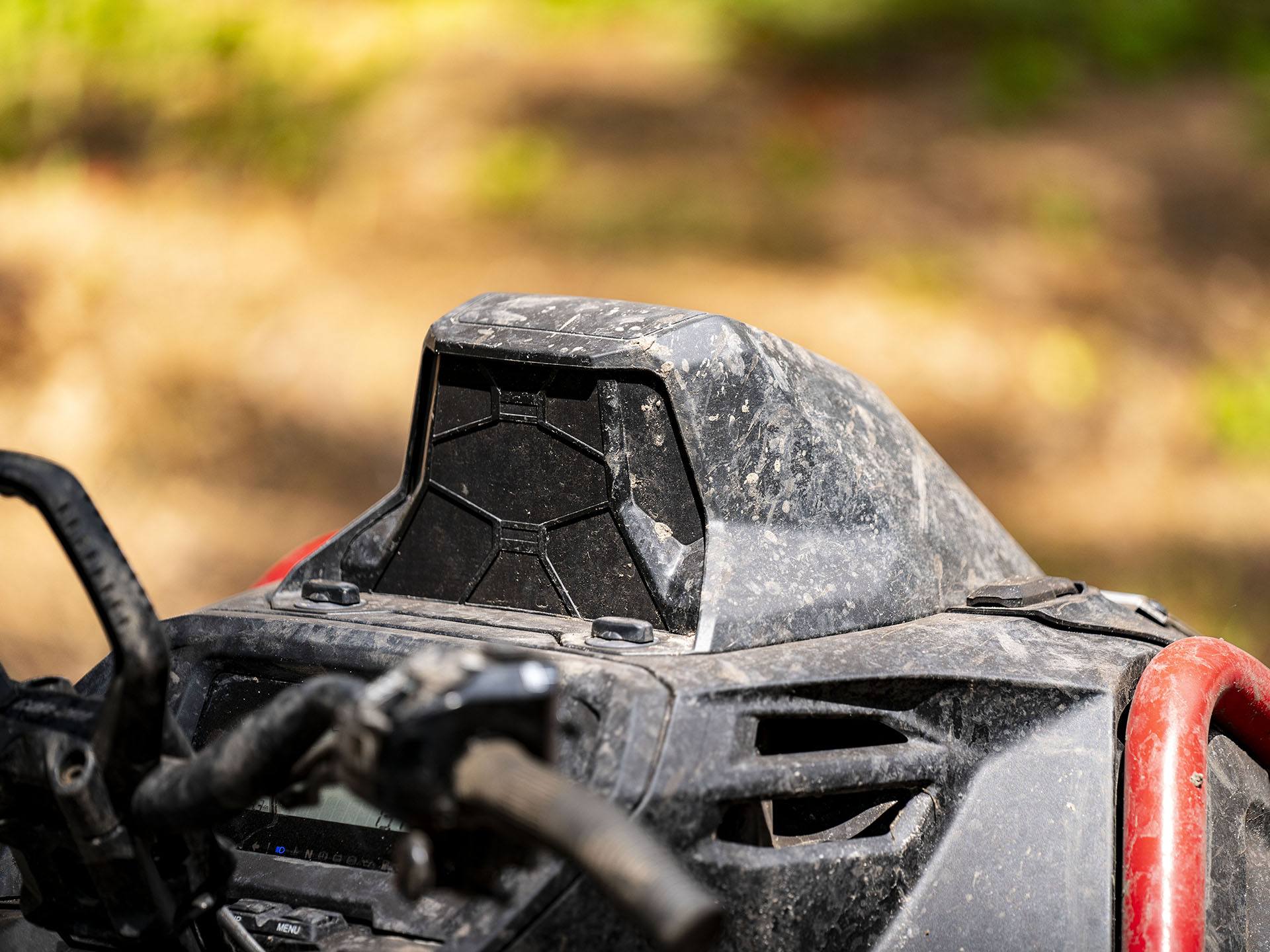 2025 Can-Am Outlander X MR 1000R in Tyngsboro, Massachusetts - Photo 10