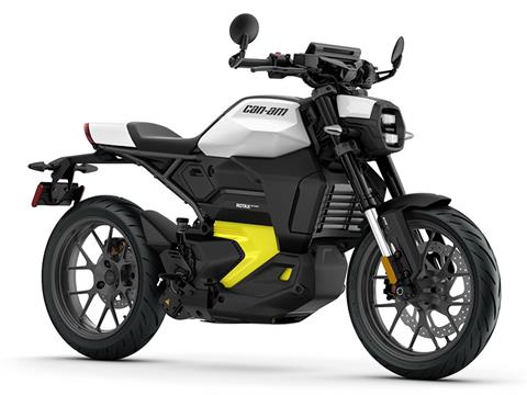 2025 Can-Am Pulse in Tyngsboro, Massachusetts