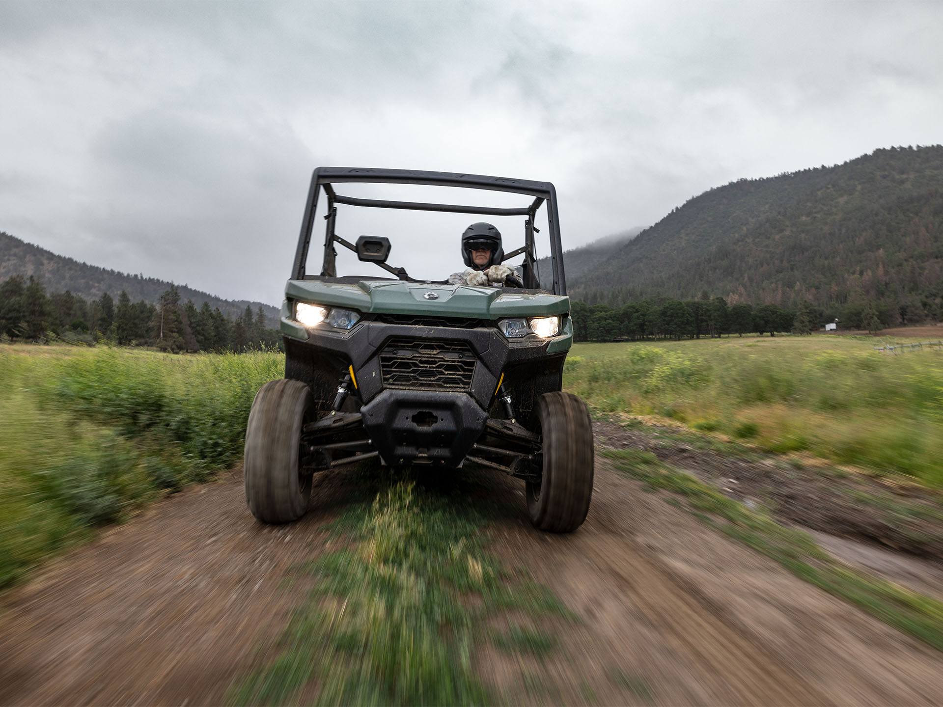 2025 Can-Am Defender DPS HD7 in Santa Maria, California - Photo 13